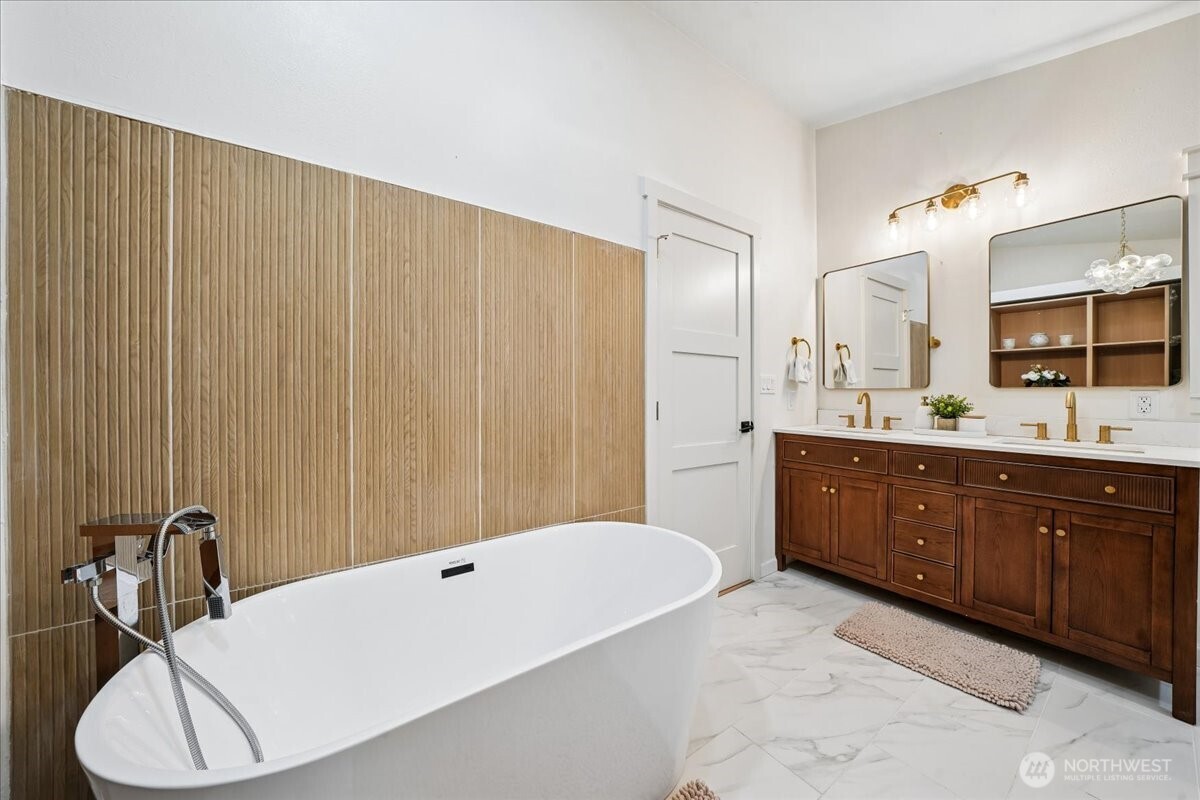 10717 Edgewood Drive Property Photo 33