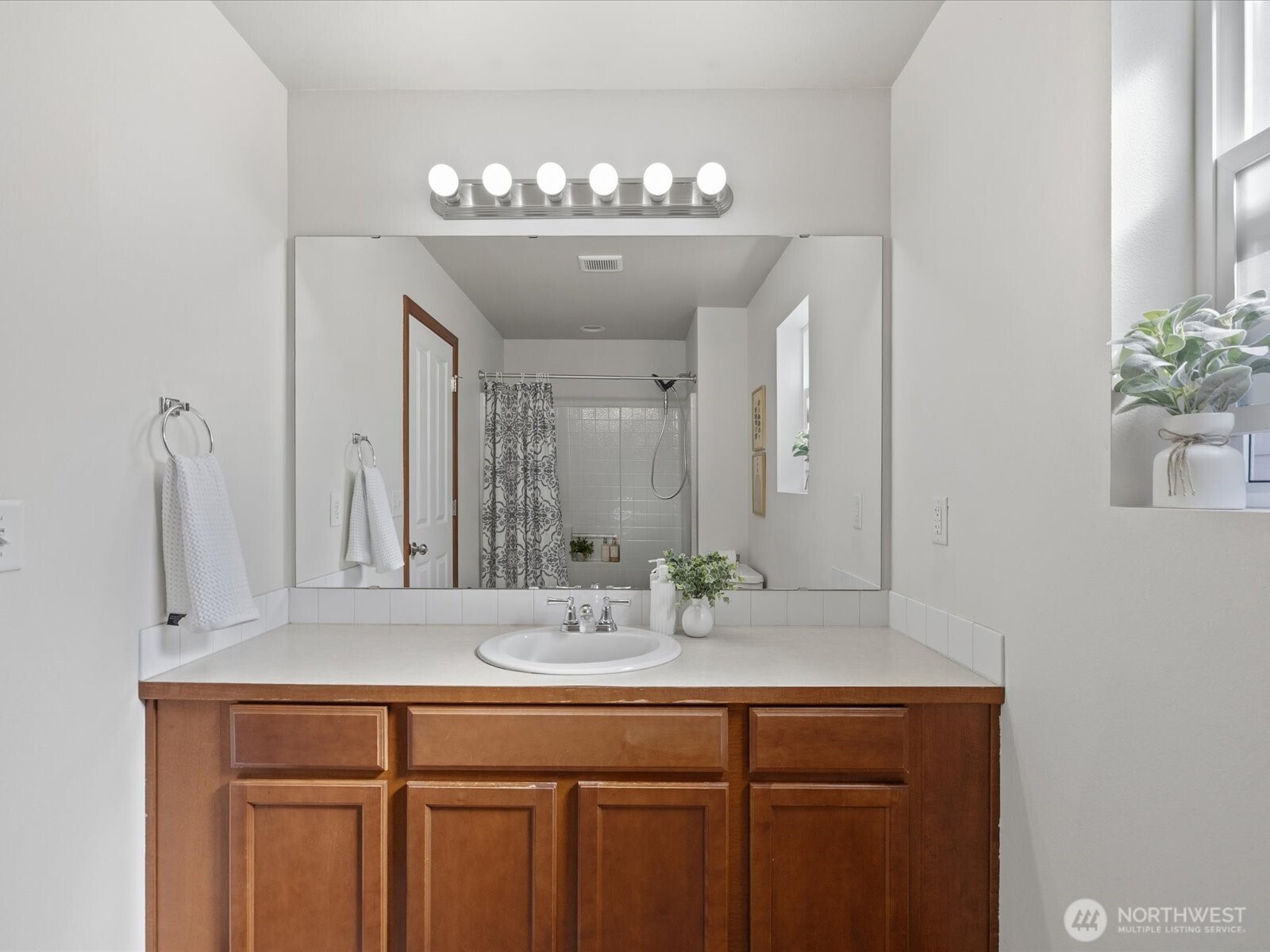 8402 Ne 61st Place Property Photo 16