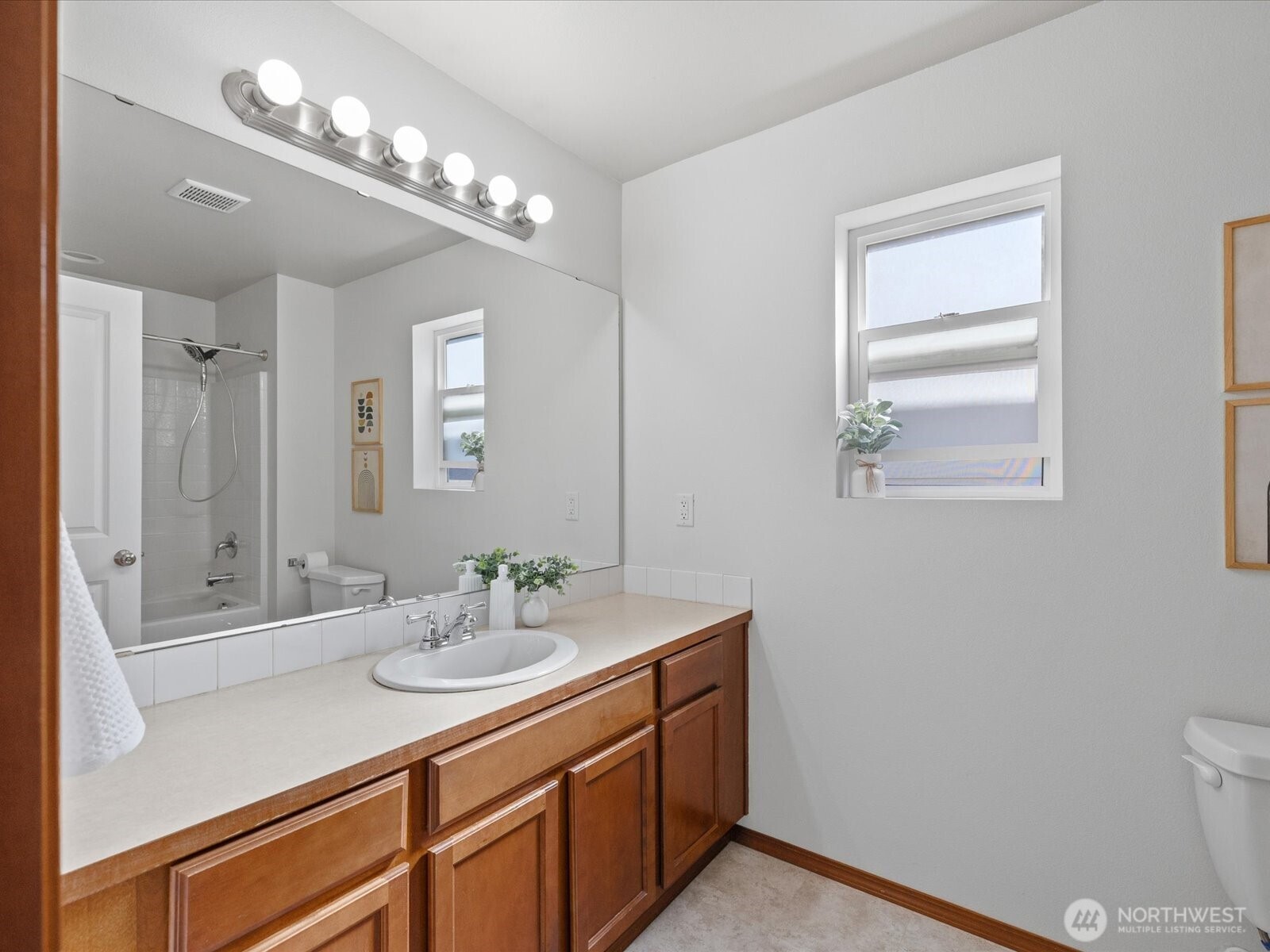 8402 Ne 61st Place Property Photo 17