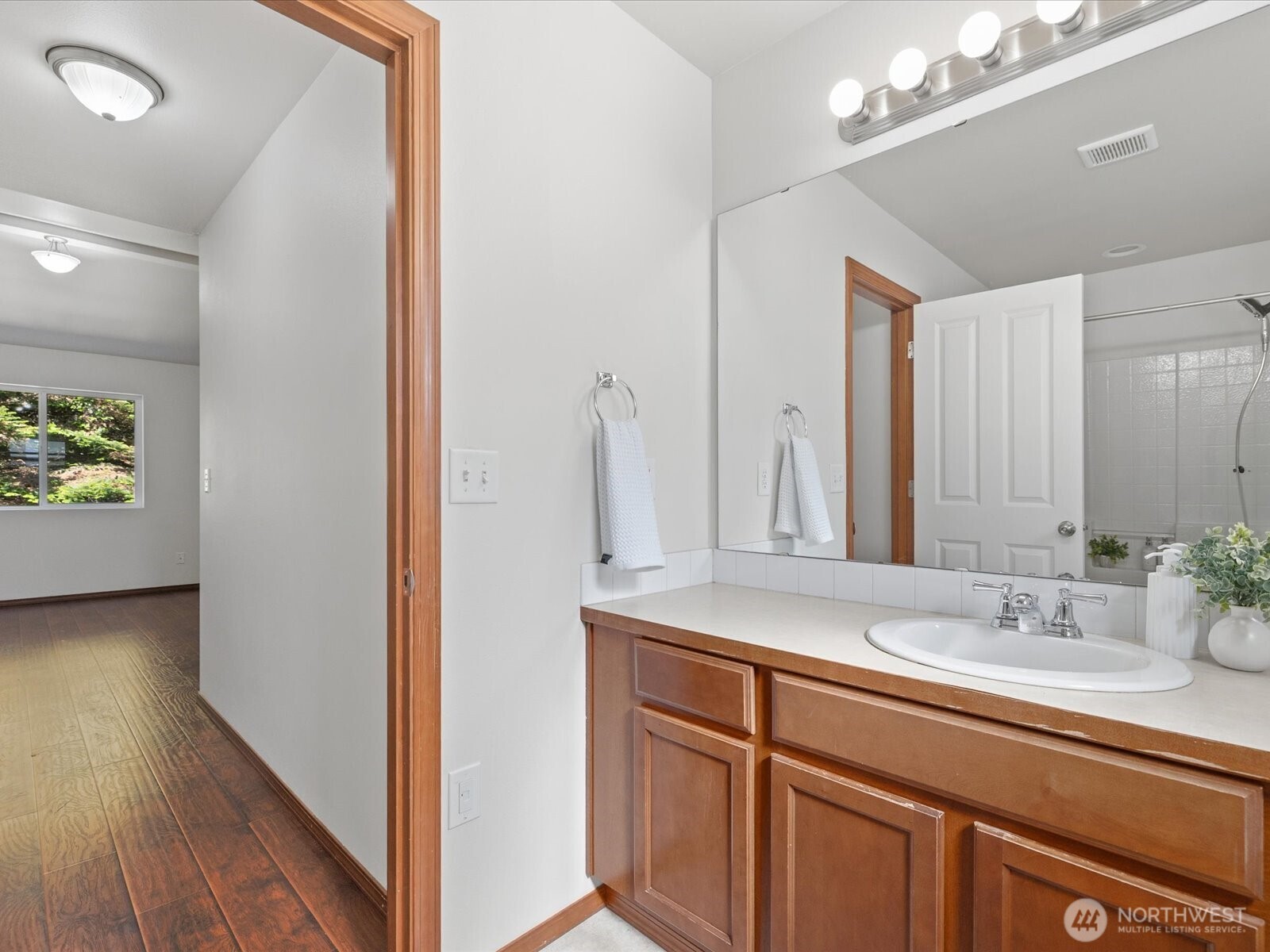 8402 Ne 61st Place Property Photo 18