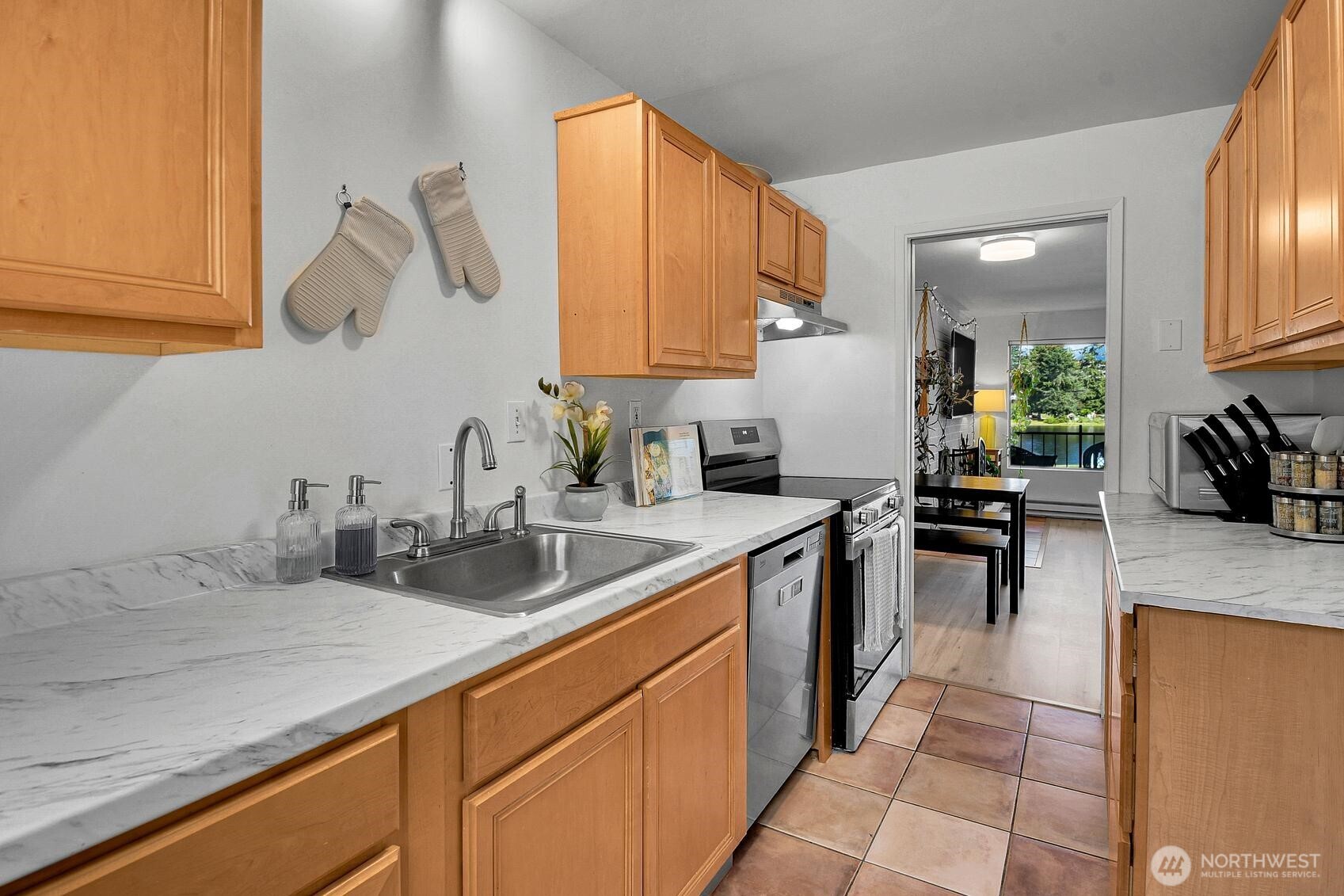322 N 134th Street 102 Property Photo 12