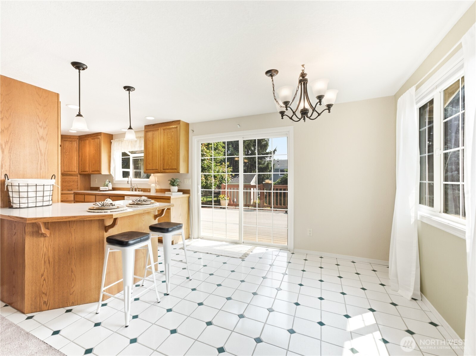 217 Ridgemont Drive Property Photo 9