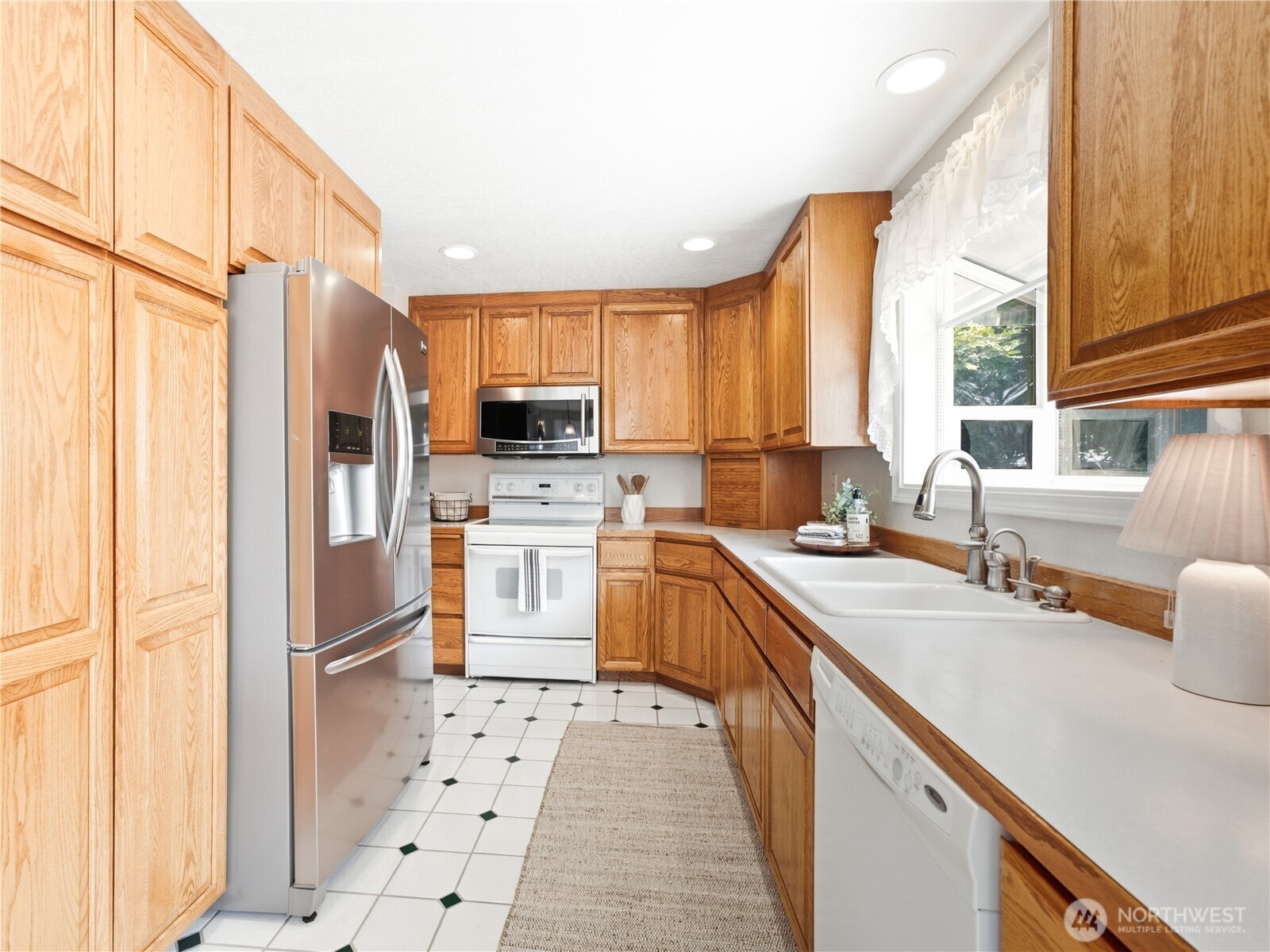 217 Ridgemont Drive Property Photo 12