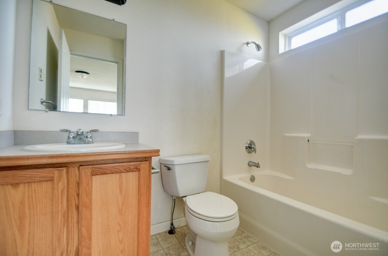 1264 E Ocean Shores Boulevard Property Photo 17