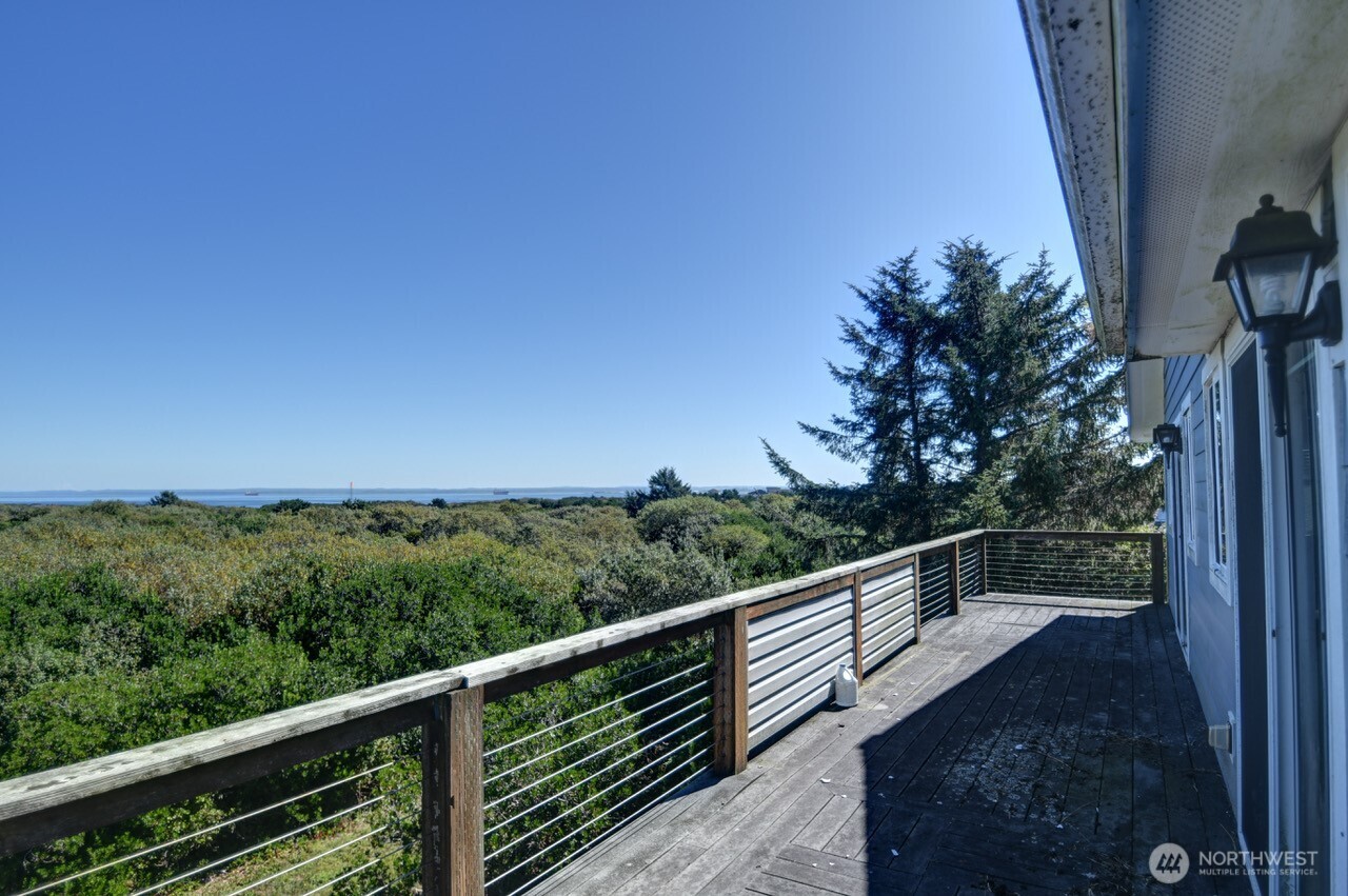 1264 E Ocean Shores Boulevard Property Photo 23