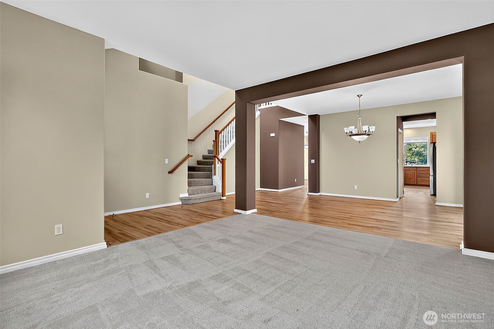 6733 Montevista Drive Property Photo 7