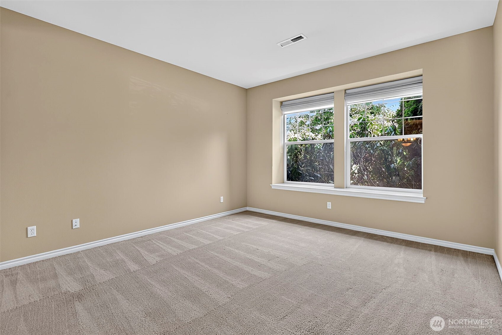 6733 Montevista Drive Property Photo 8