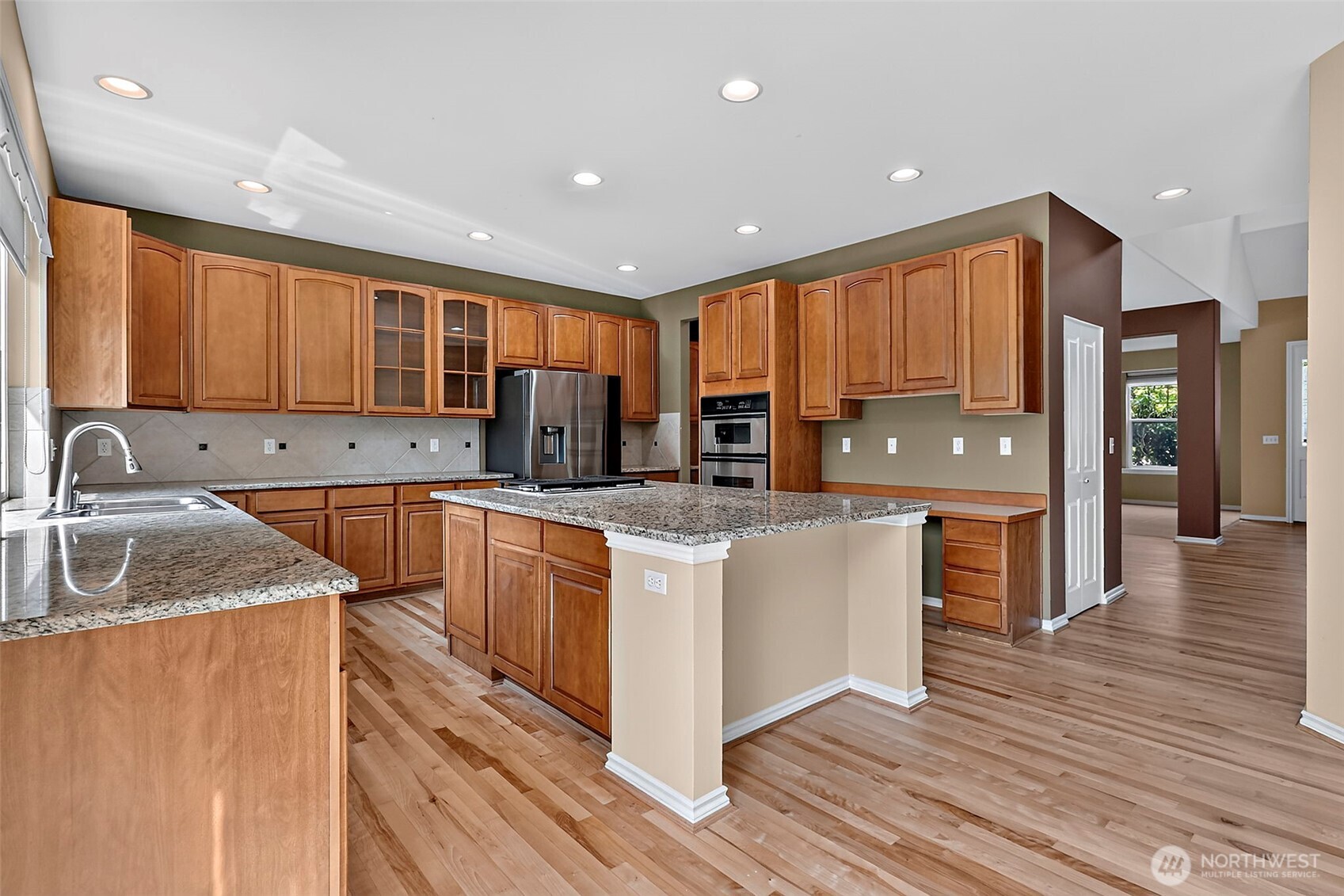 6733 Montevista Drive Property Photo 12