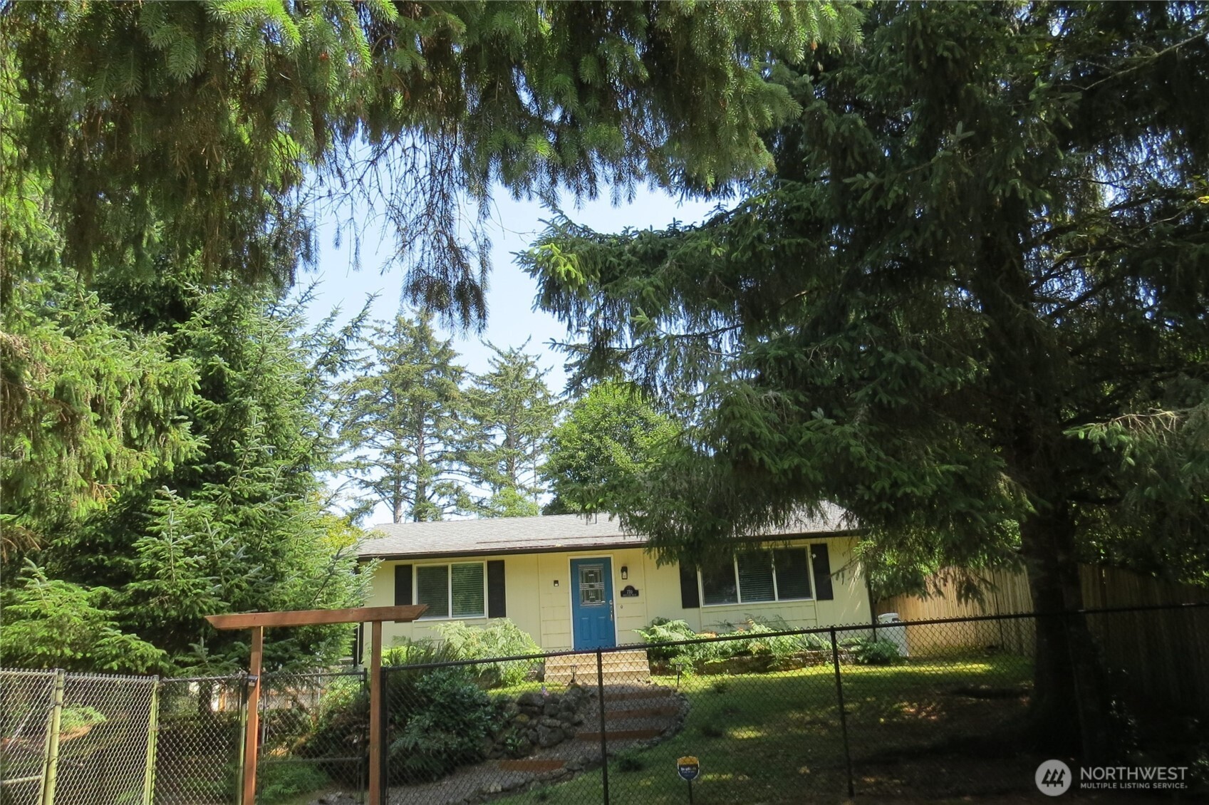 770 Duck Lake Drive Property Photo 2