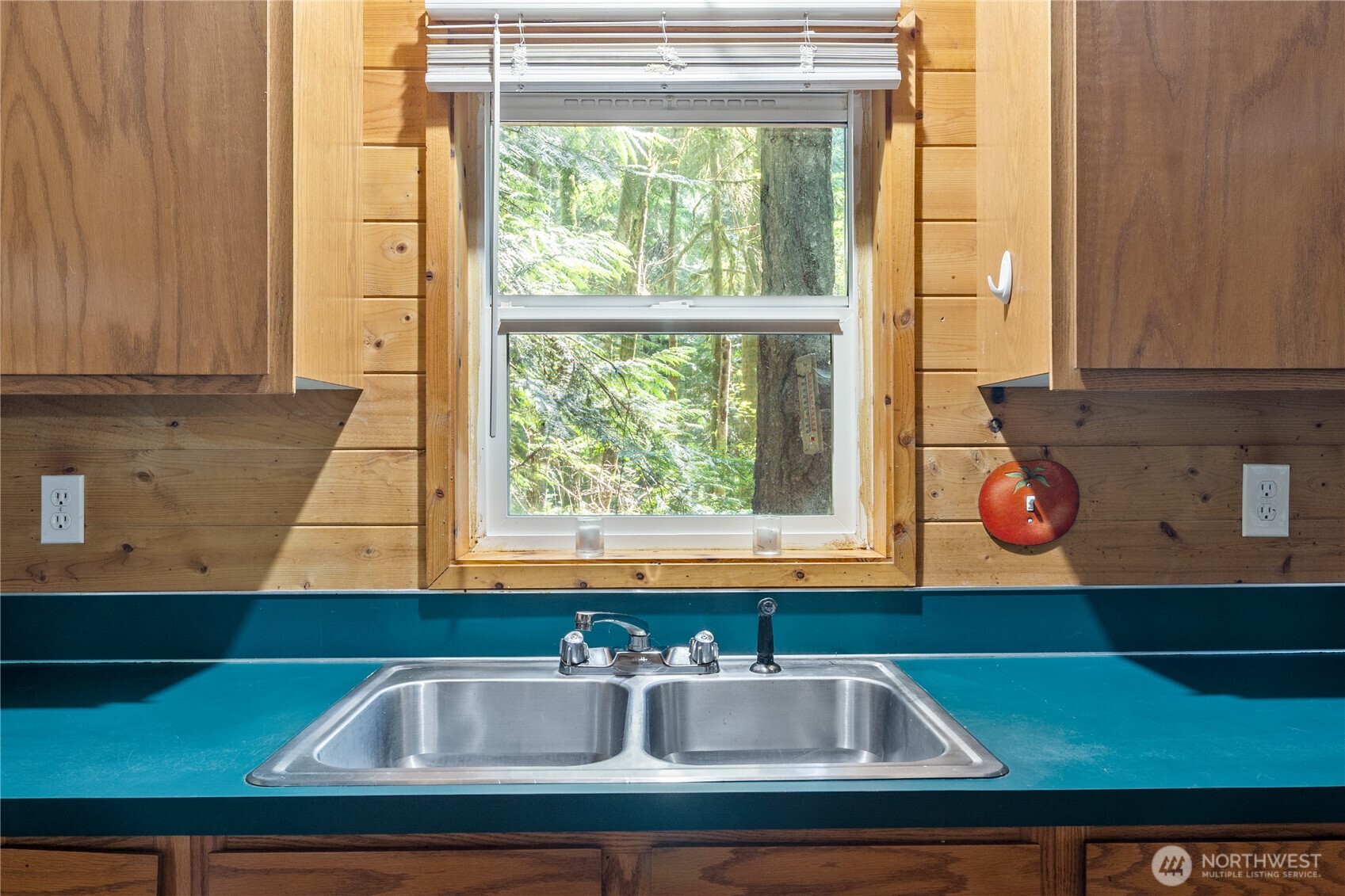 81 E Sylvan Road Property Photo 12