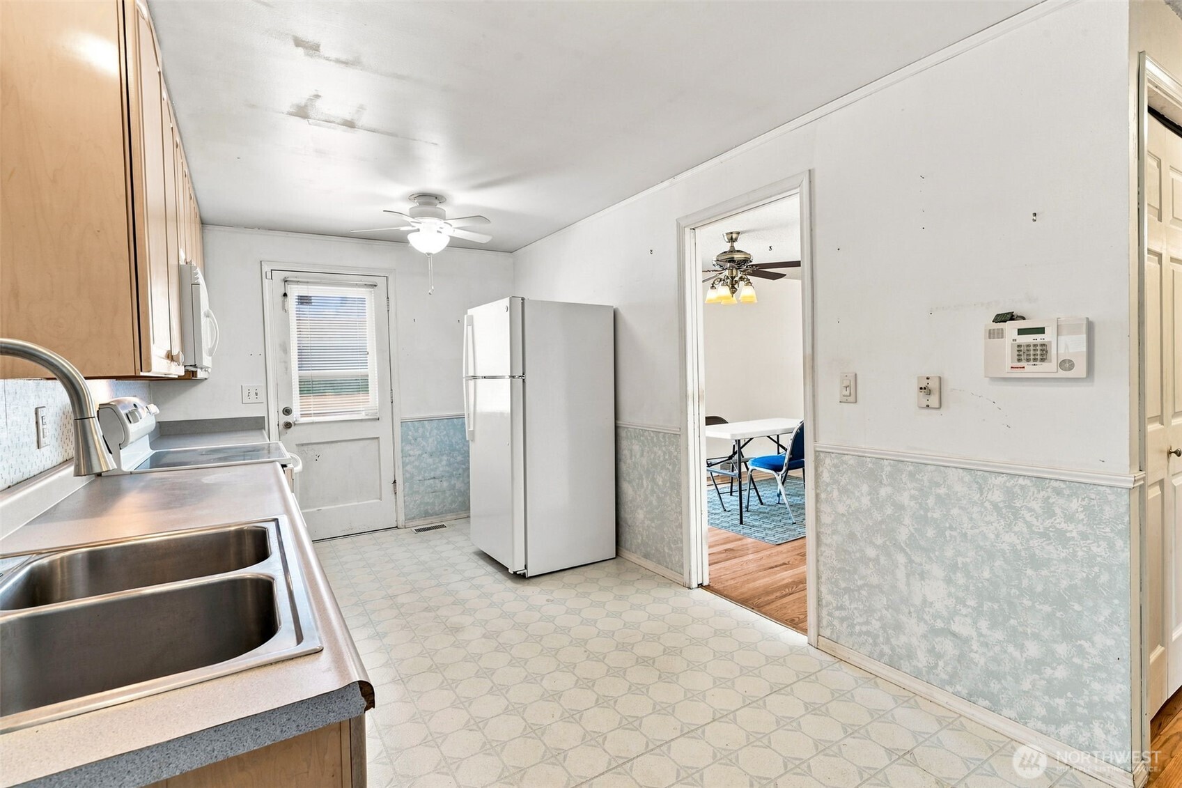 1111 Pierce Avenue Property Photo 7