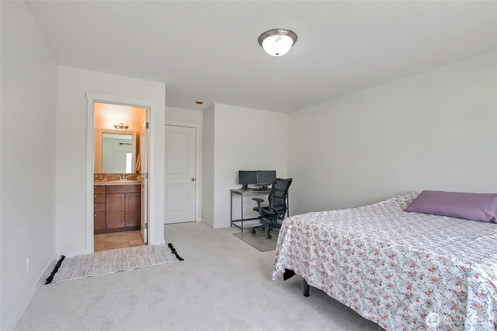4019 202nd Street Property Photo 15