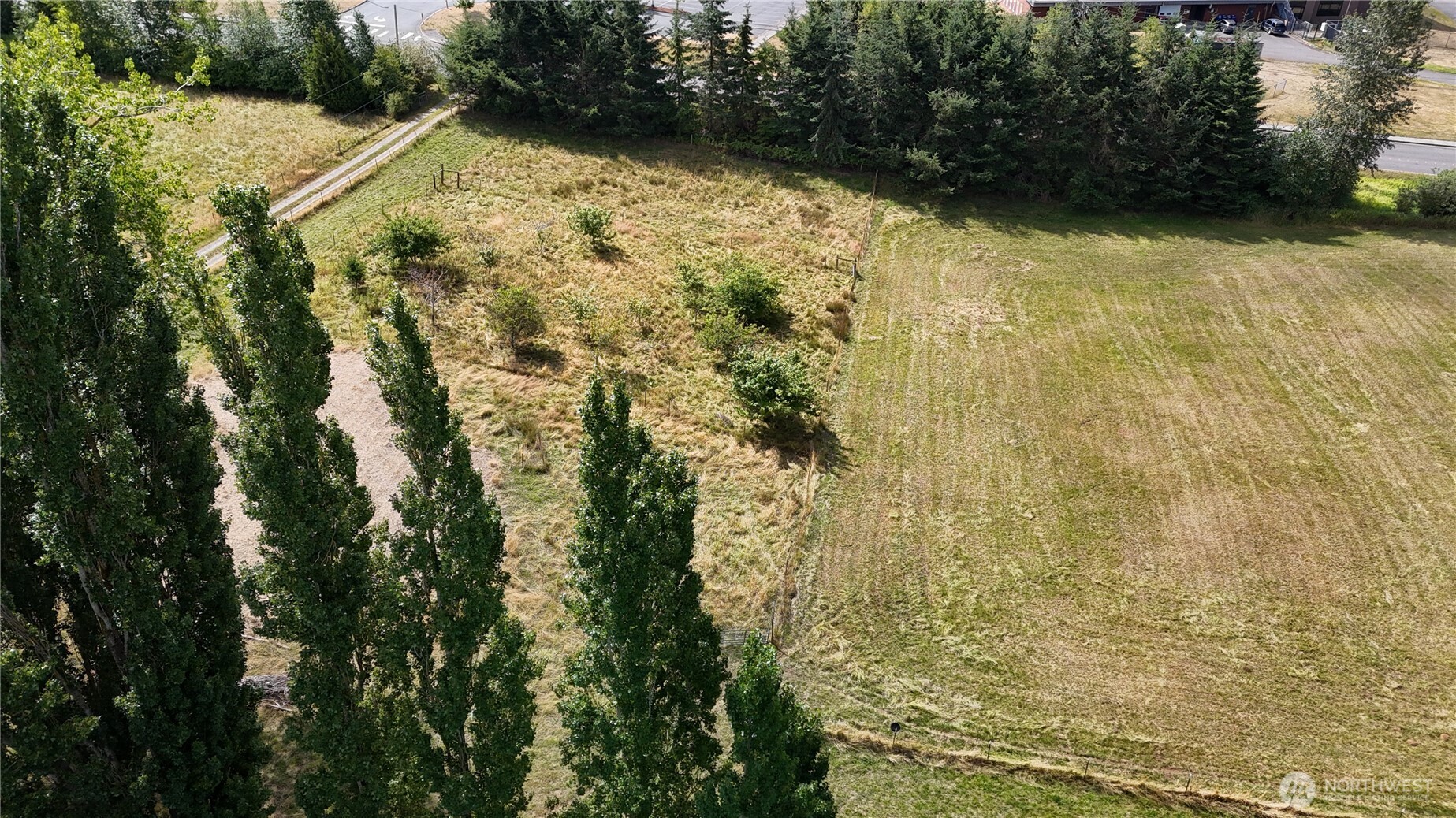 2660 Thornton Road Property Photo 9