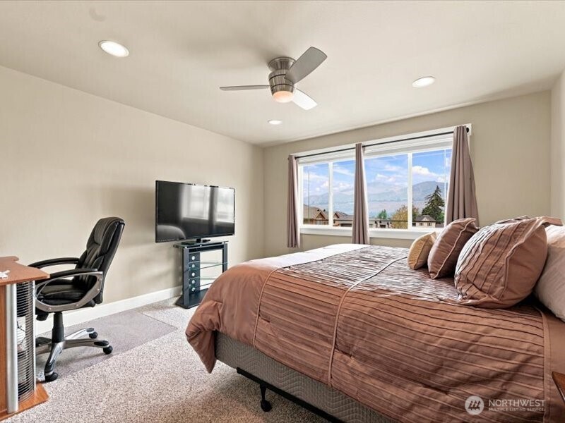121 Vineyard Lane A Property Photo 17