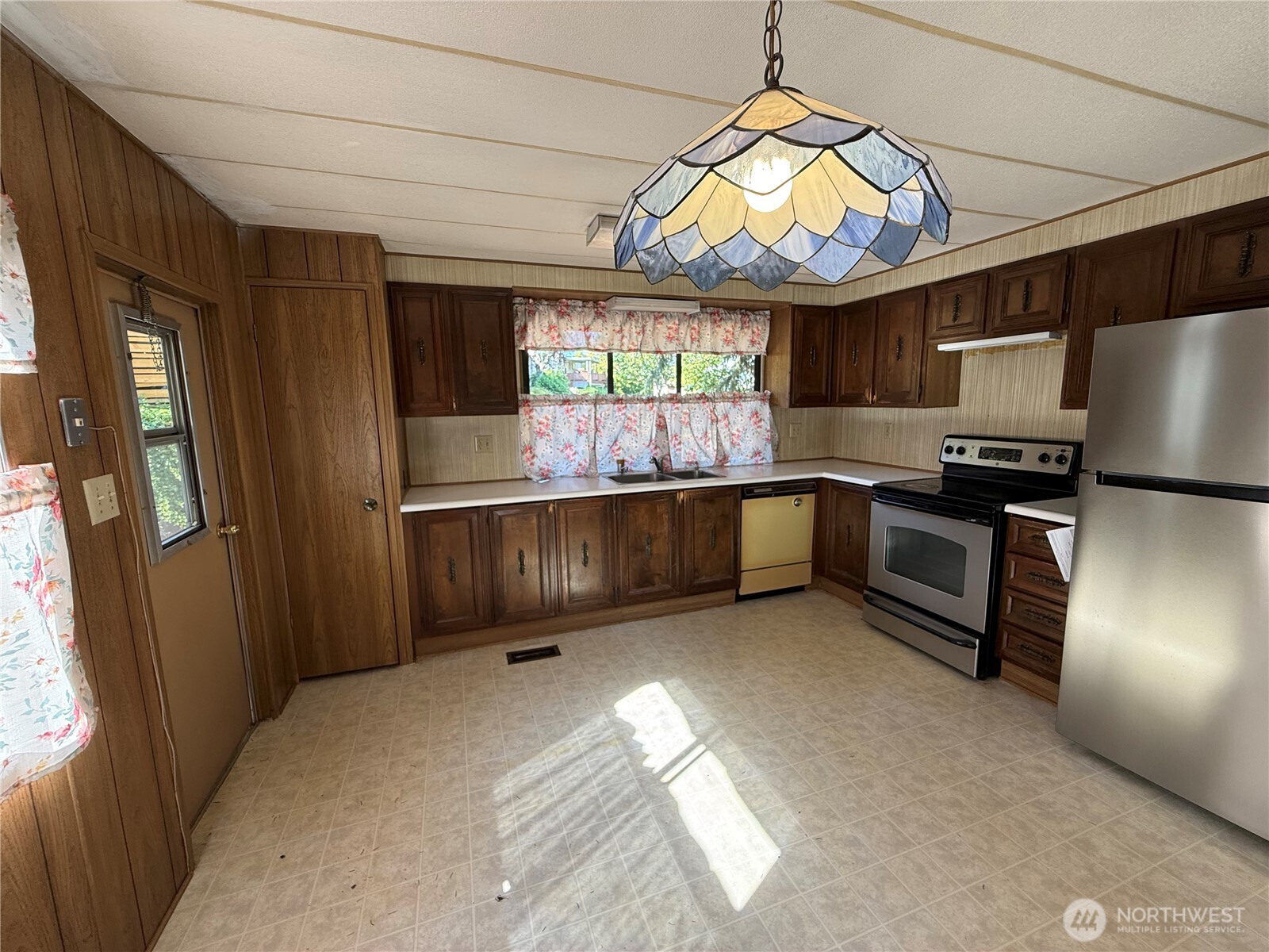 2419 Jahn Ave Nw 28 Property Photo 6