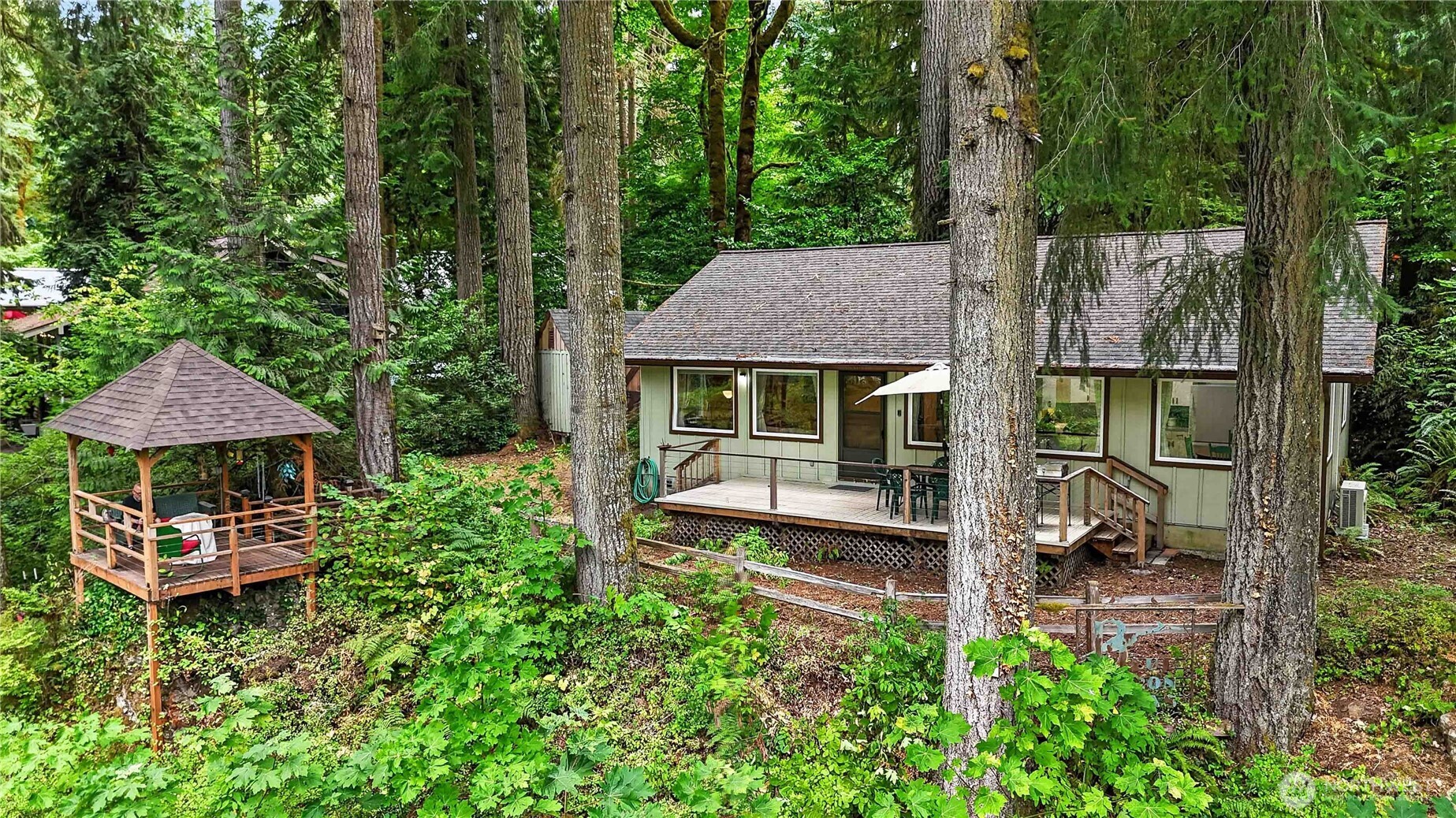 114 Merry Etta Drive Property Photo 2
