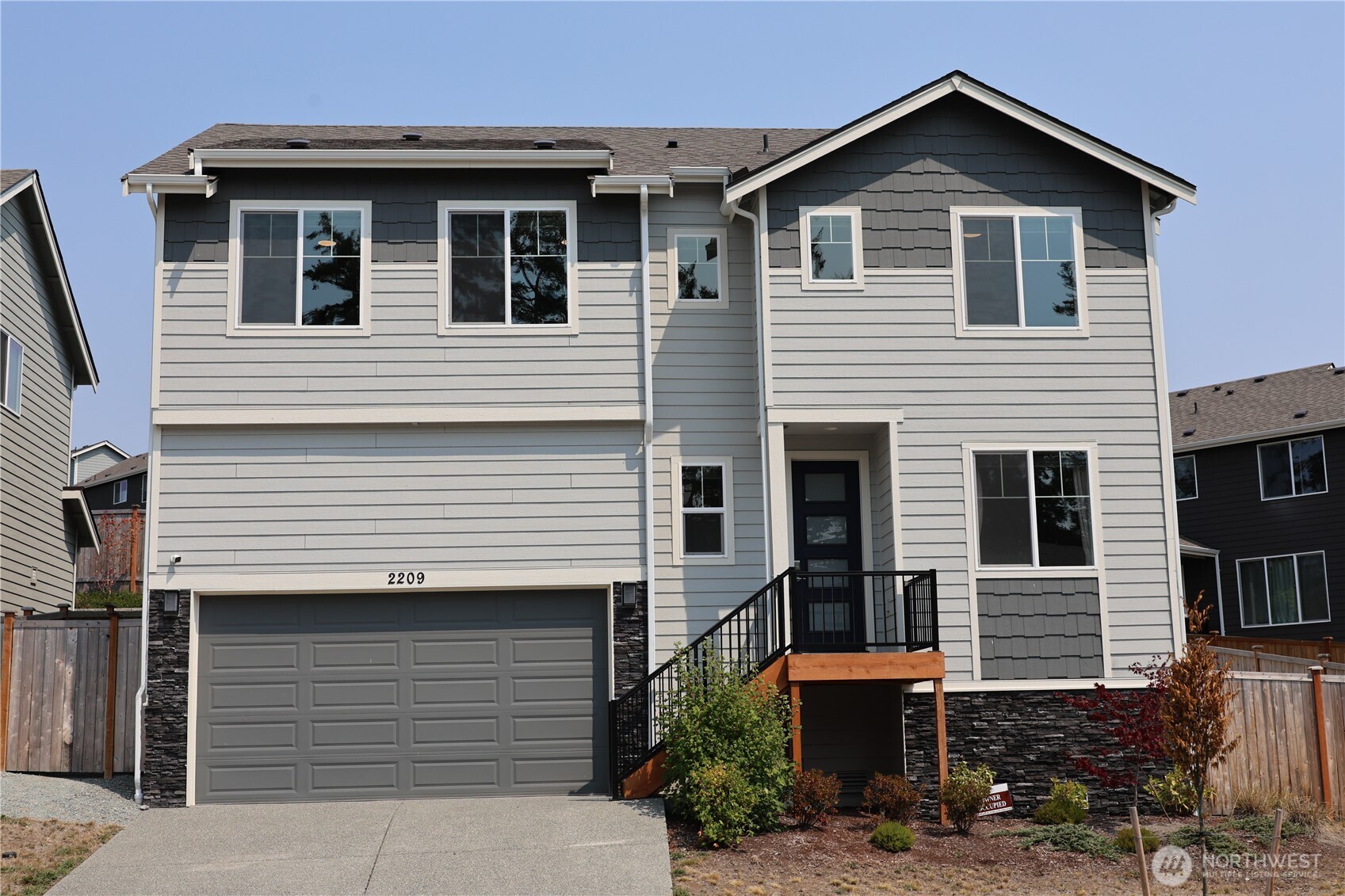 2209 SW Putnam Drive Property Photo 1
