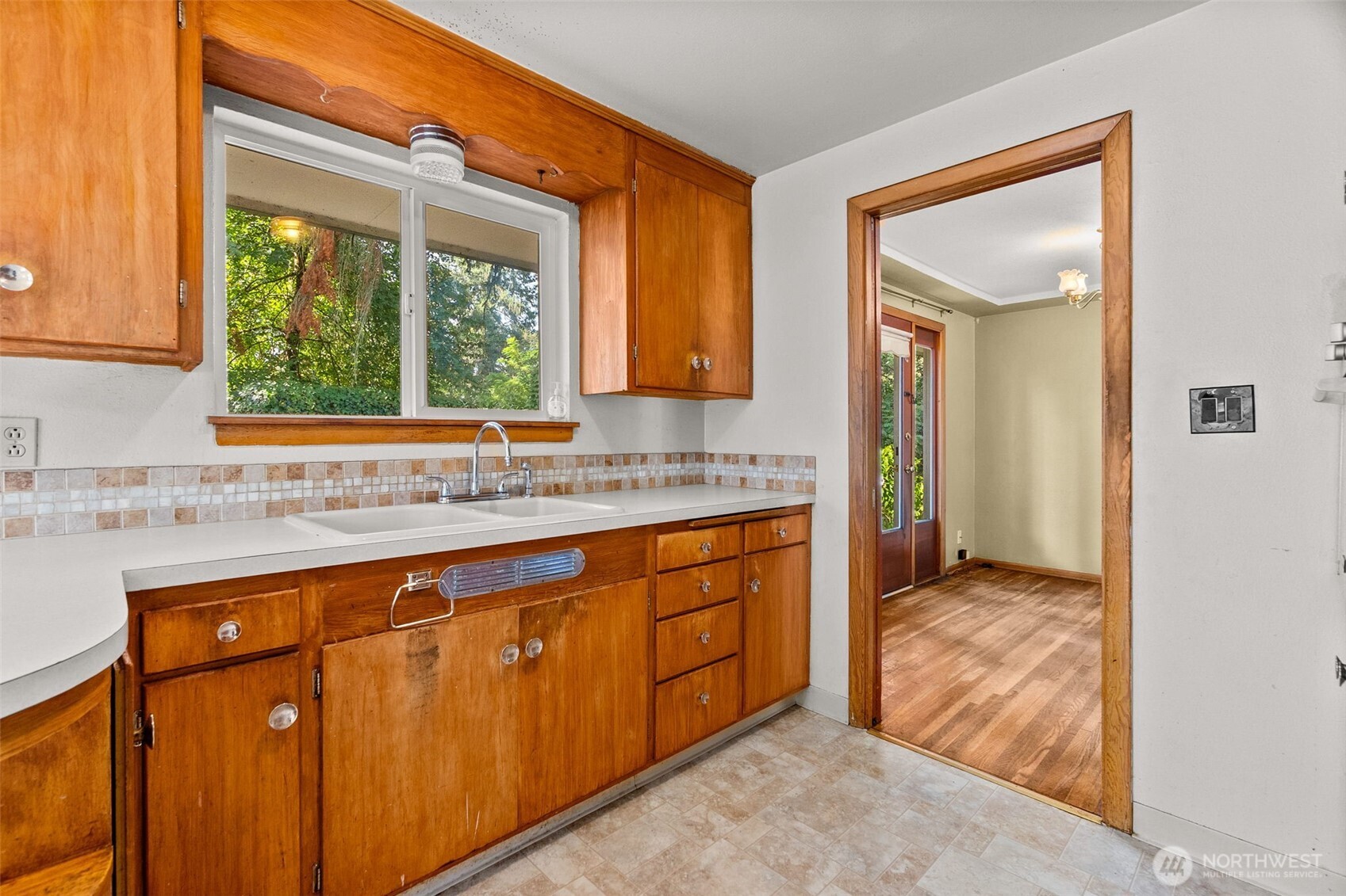 8212 South Sw Property Photo 28