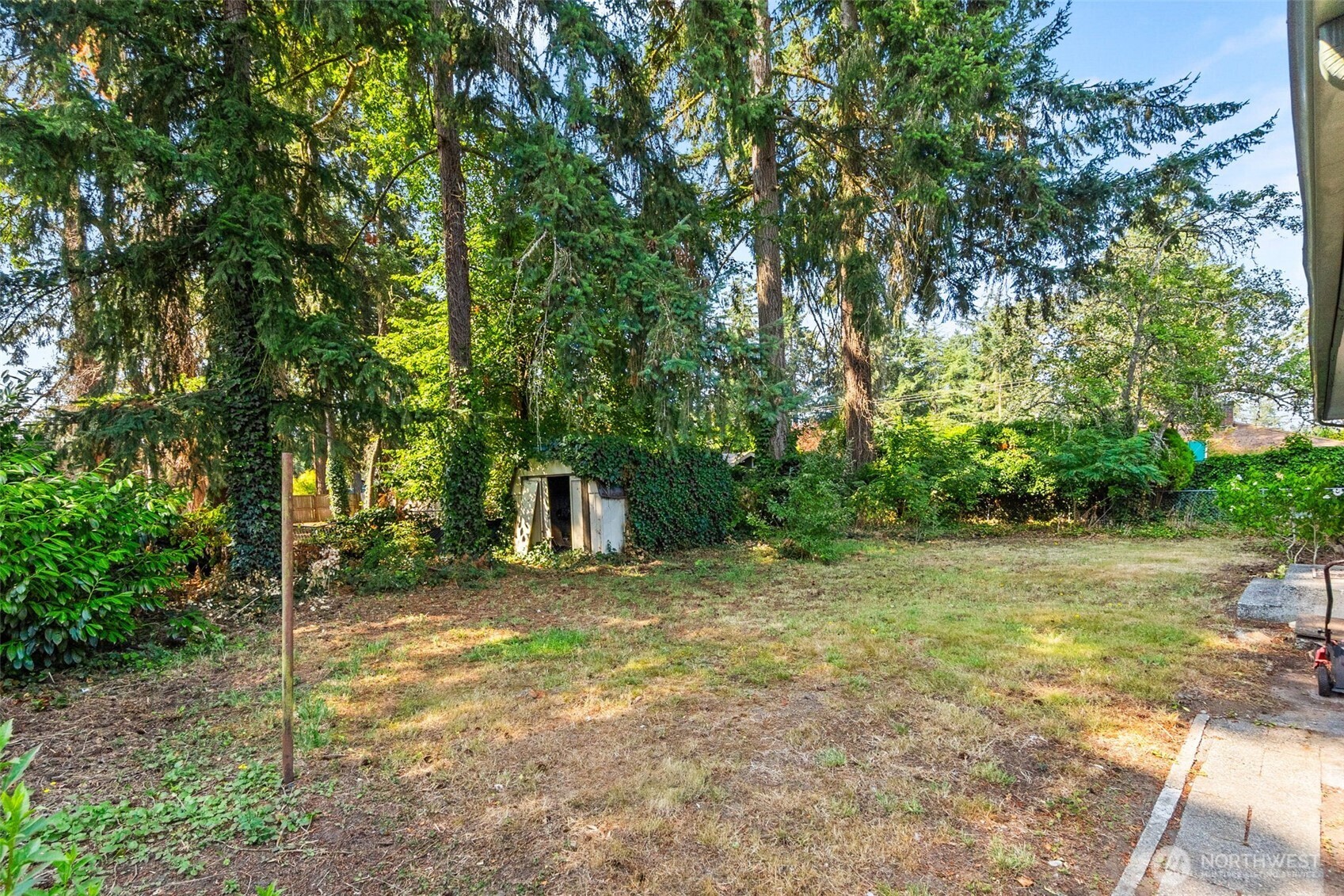 8212 South Sw Property Photo 32