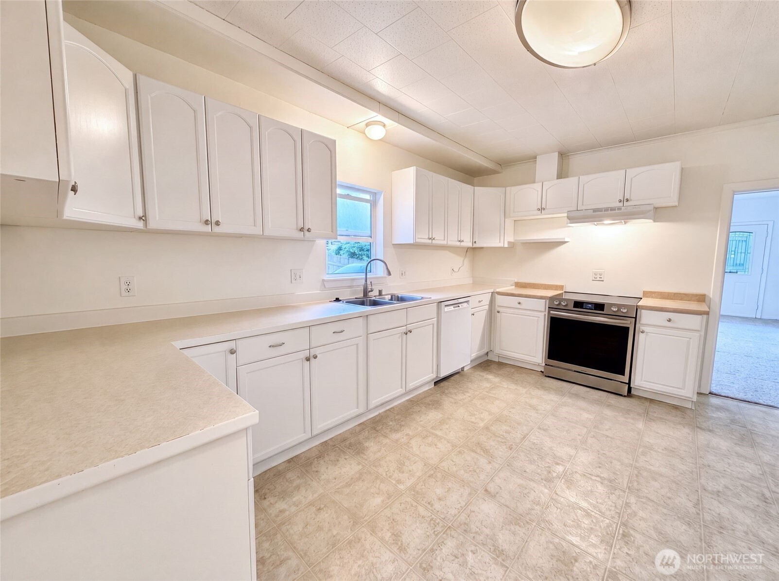 7507 Lower Ridge Road Property Photo 6
