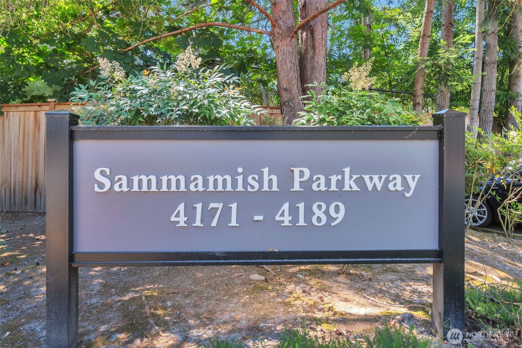 4183 W Lake Sammamish Parkway B104 Property Photo 2