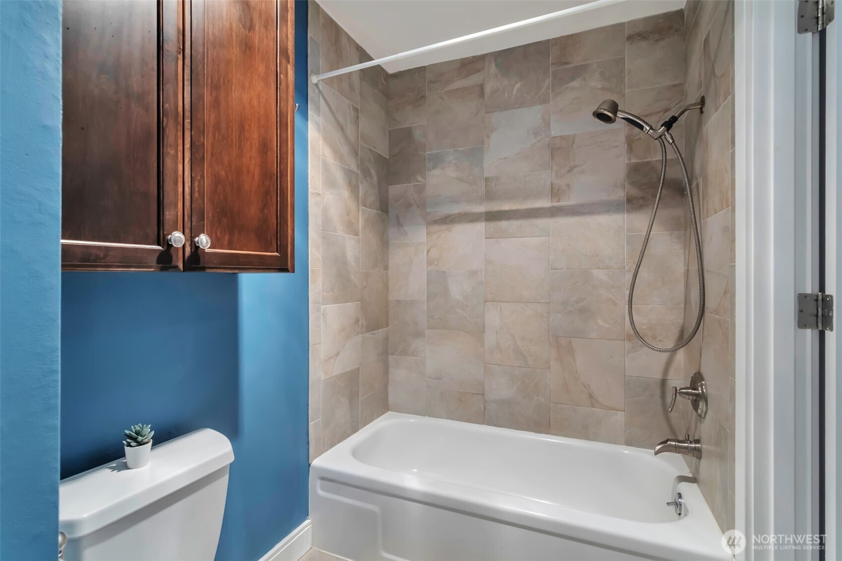 4183 W Lake Sammamish Parkway B104 Property Photo 13
