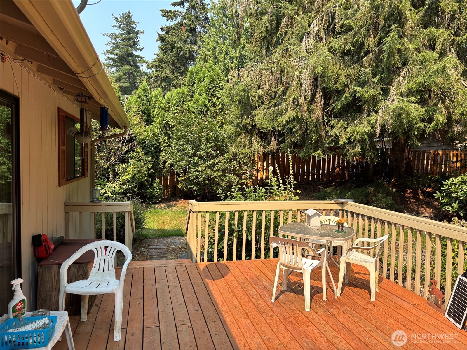 5017 143rd Street Property Photo 9