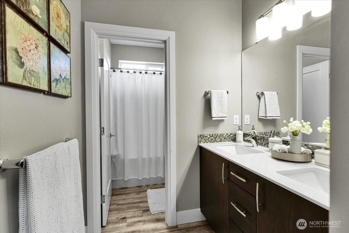 6485 Serenity Loop Property Photo 32