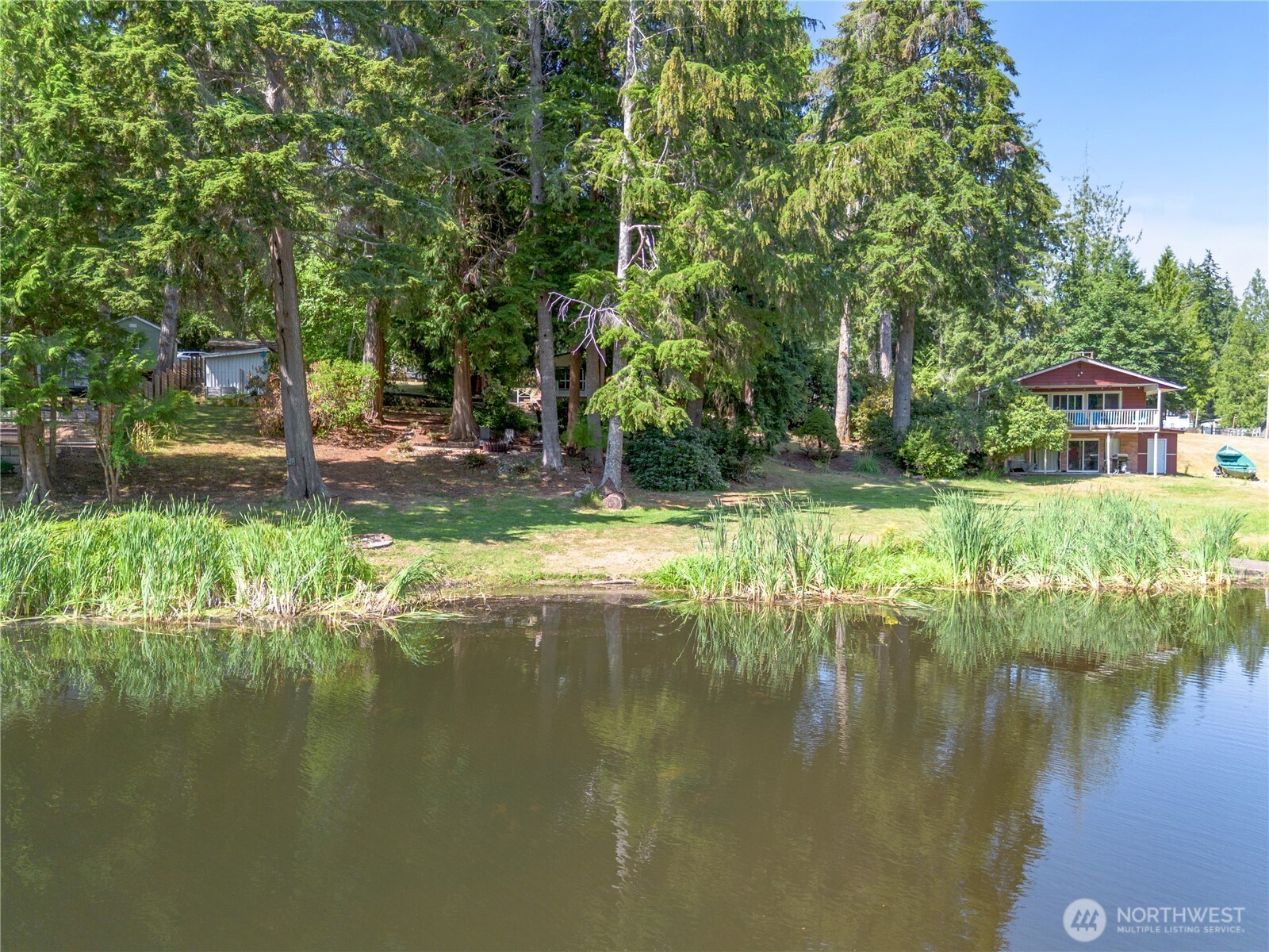 550 E Lakeshore Drive Property Photo 5