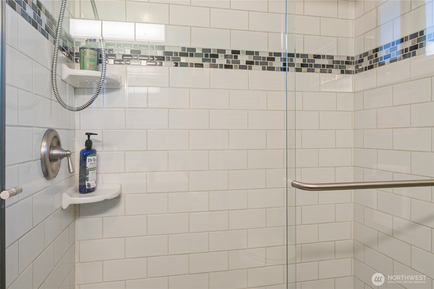550 E Lakeshore Drive Property Photo 17