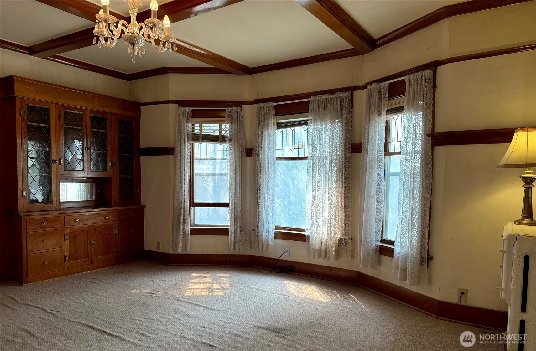 12 E 4th Avenue Property Photo 5