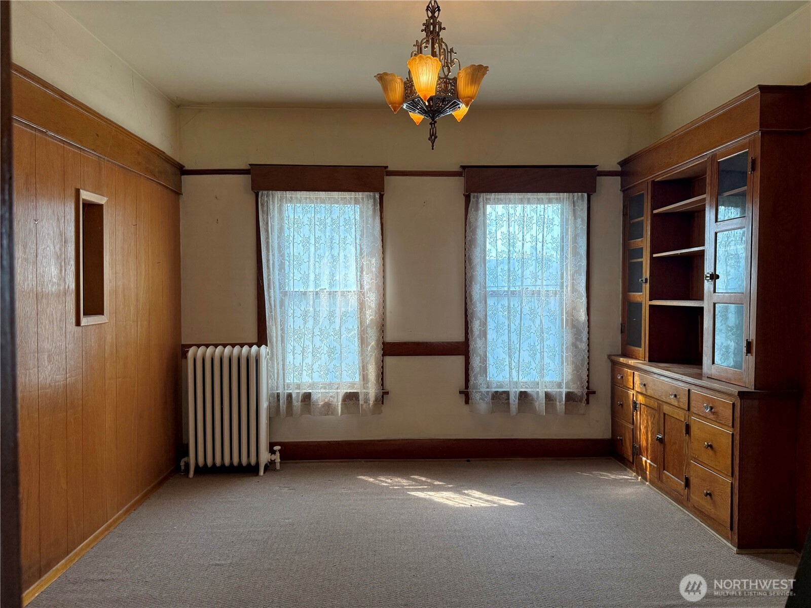 12 E 4th Avenue Property Photo 8