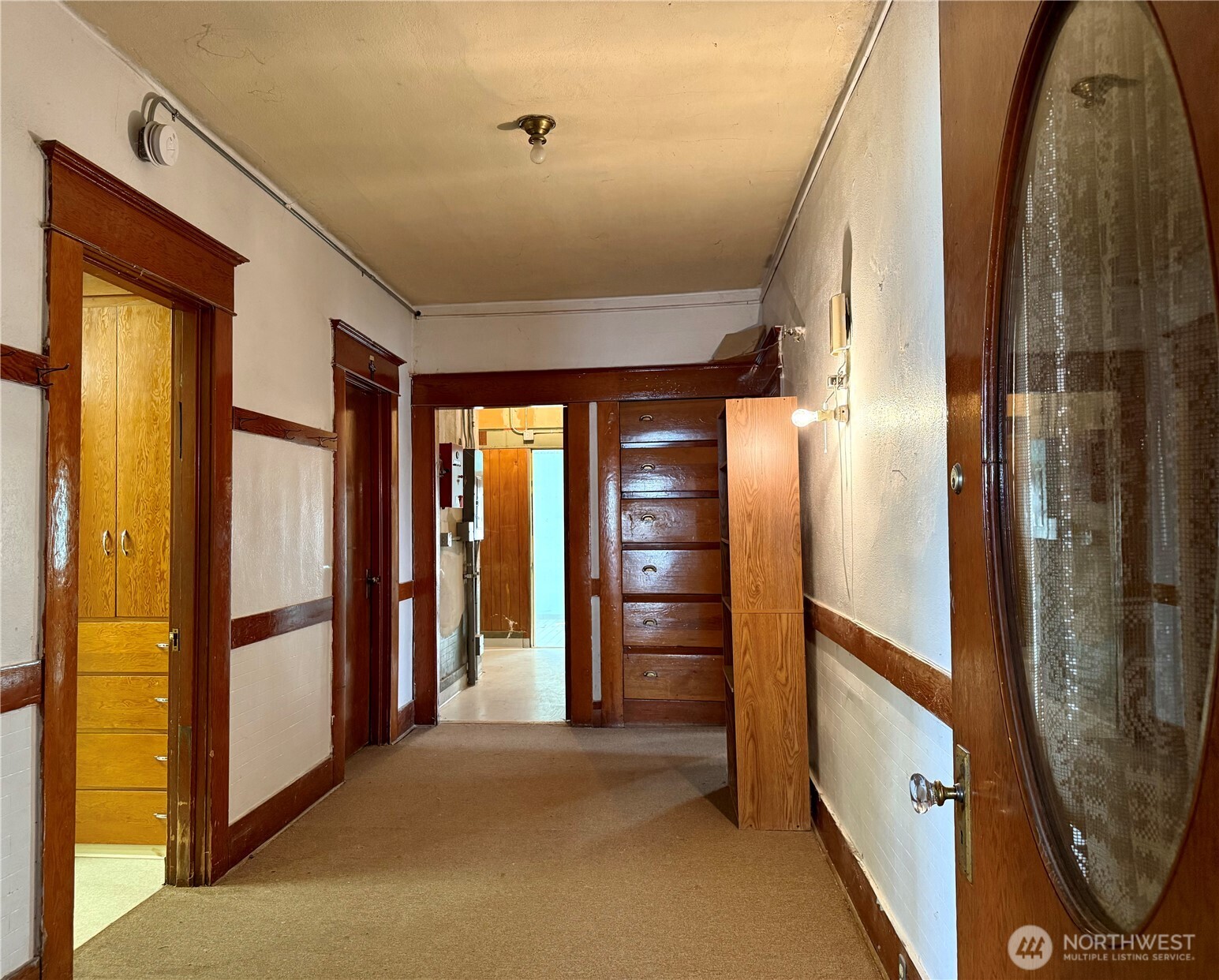 12 E 4th Avenue Property Photo 10