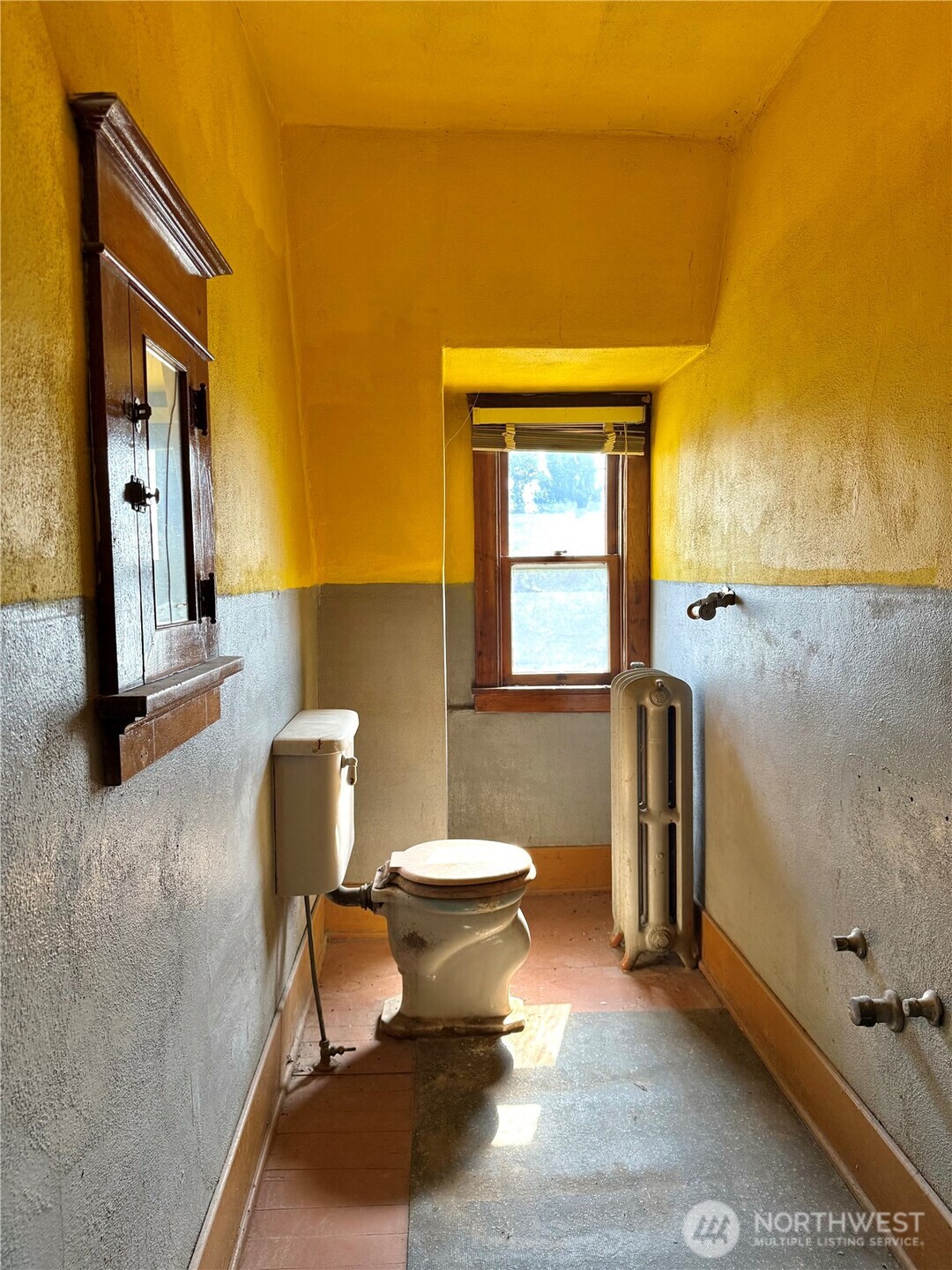 12 E 4th Avenue Property Photo 28