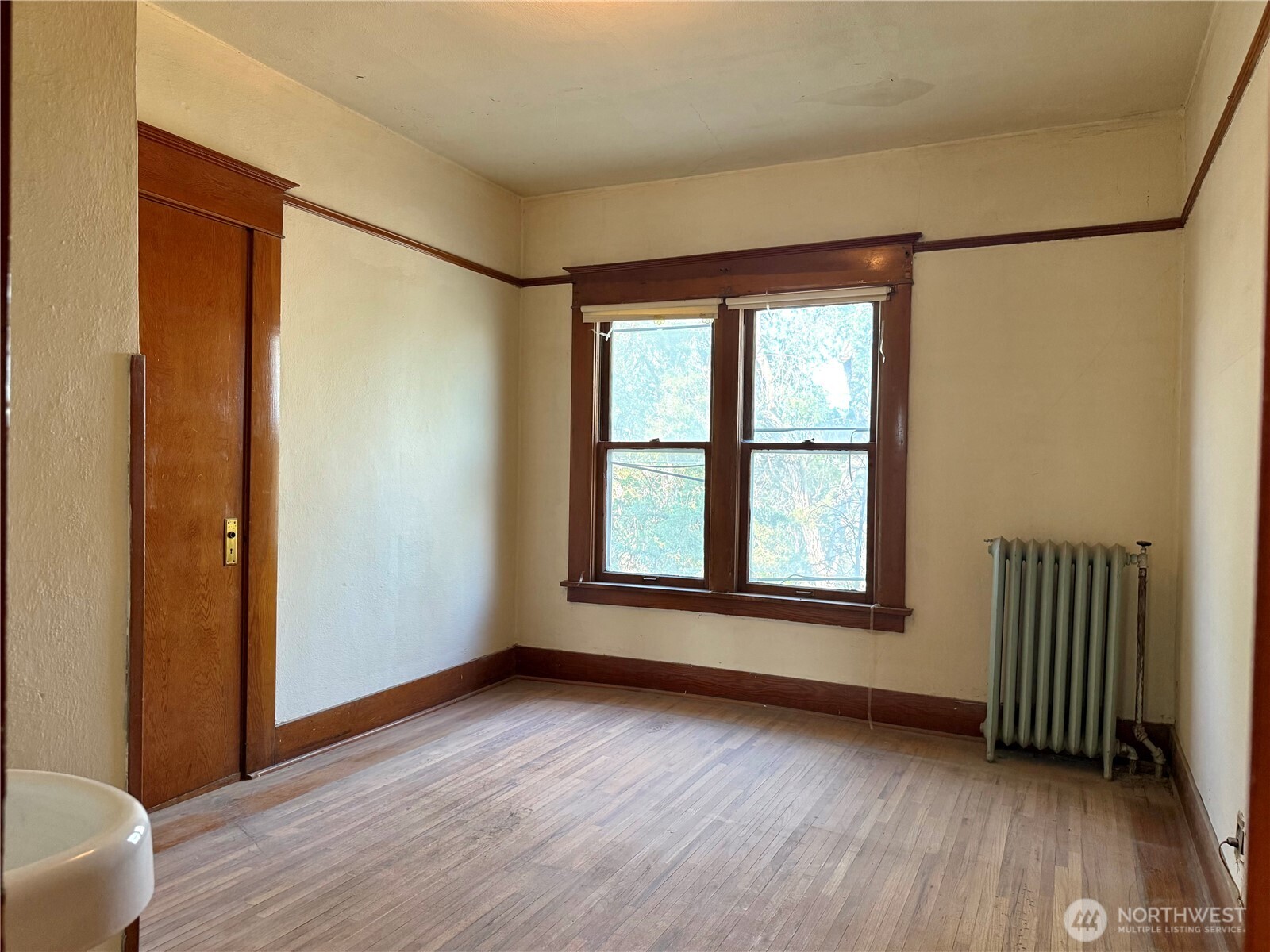 12 E 4th Avenue Property Photo 31