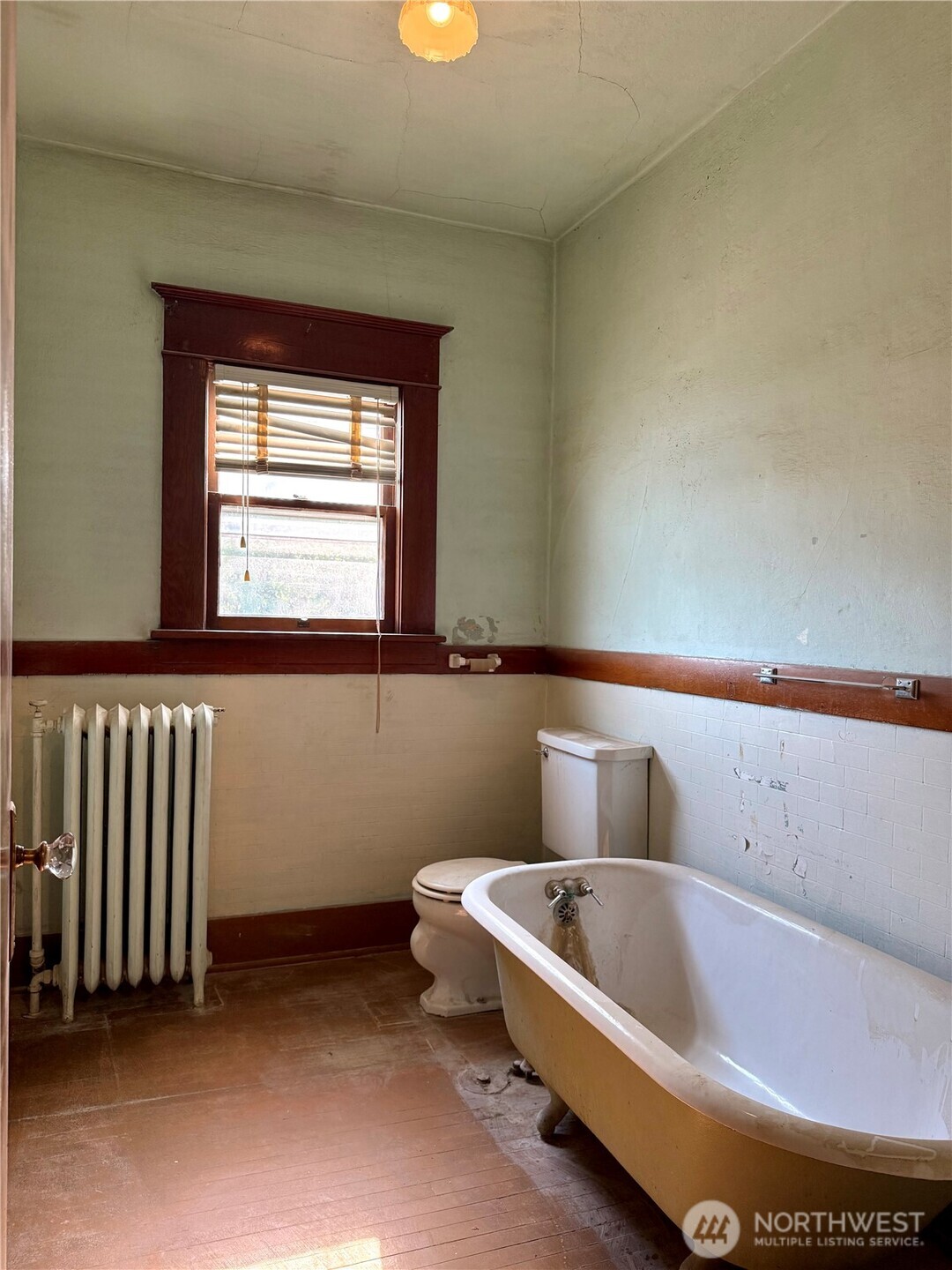 12 E 4th Avenue Property Photo 34