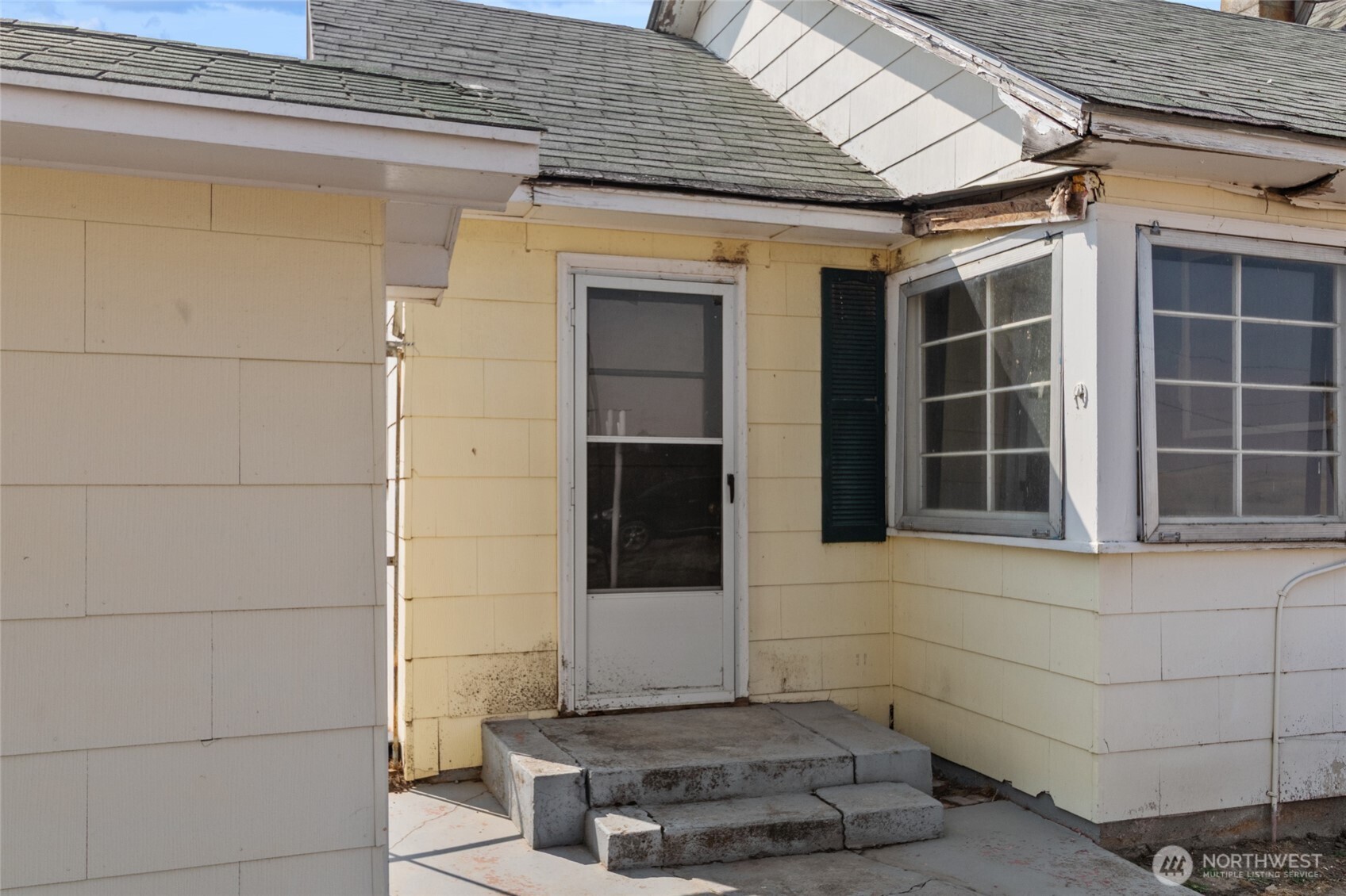 11993 Stone Road Property Photo 2