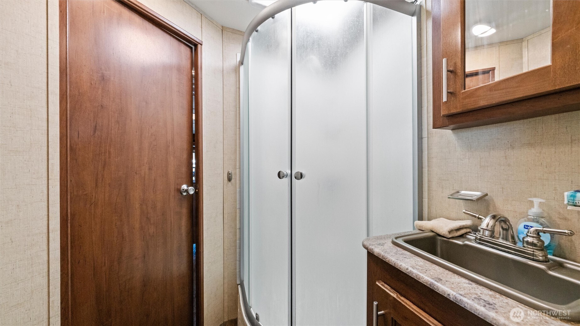 8110 Desert Greens Loop Property Photo 14