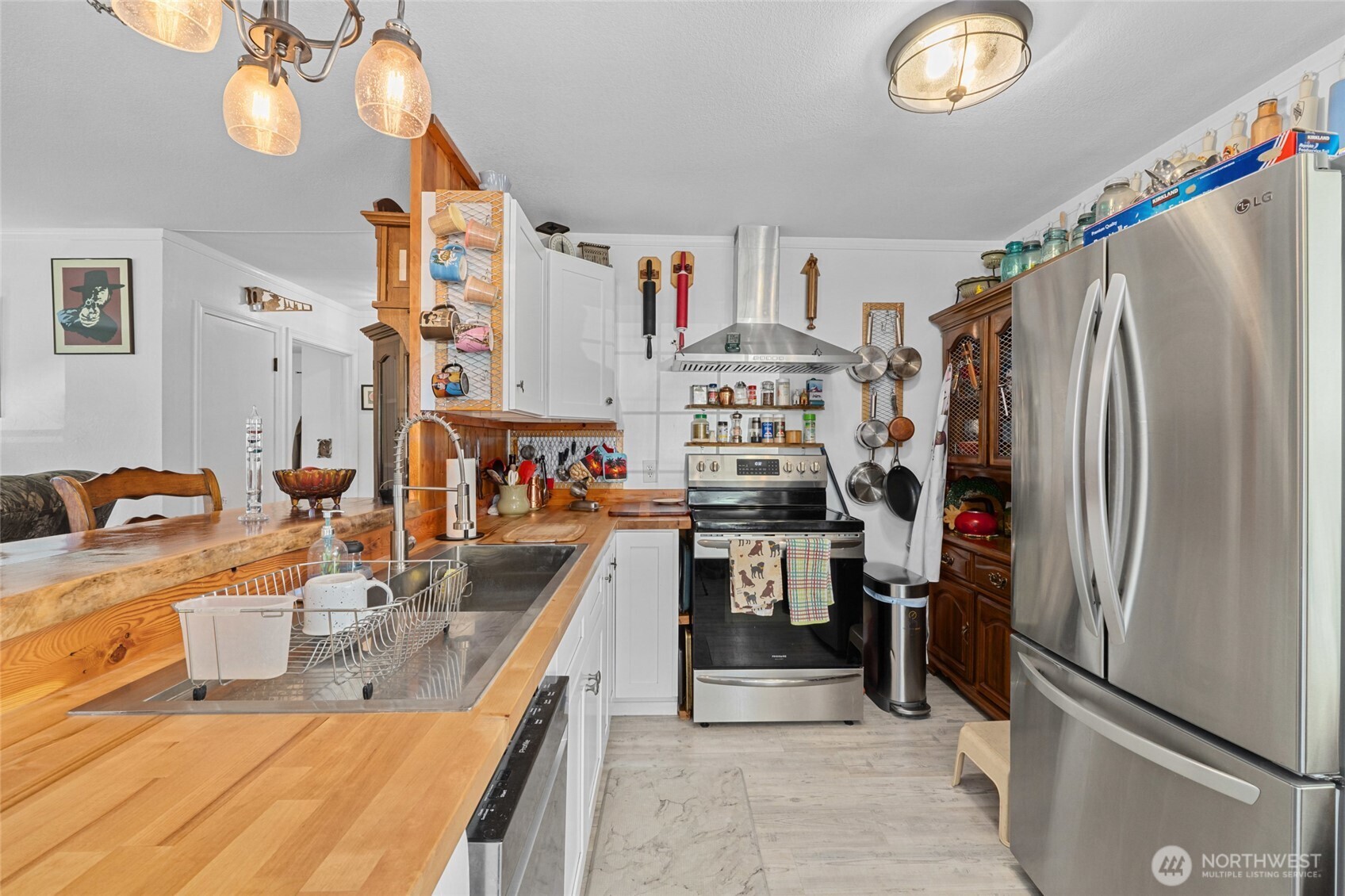 5787 Fruitland Valley Road Property Photo 6