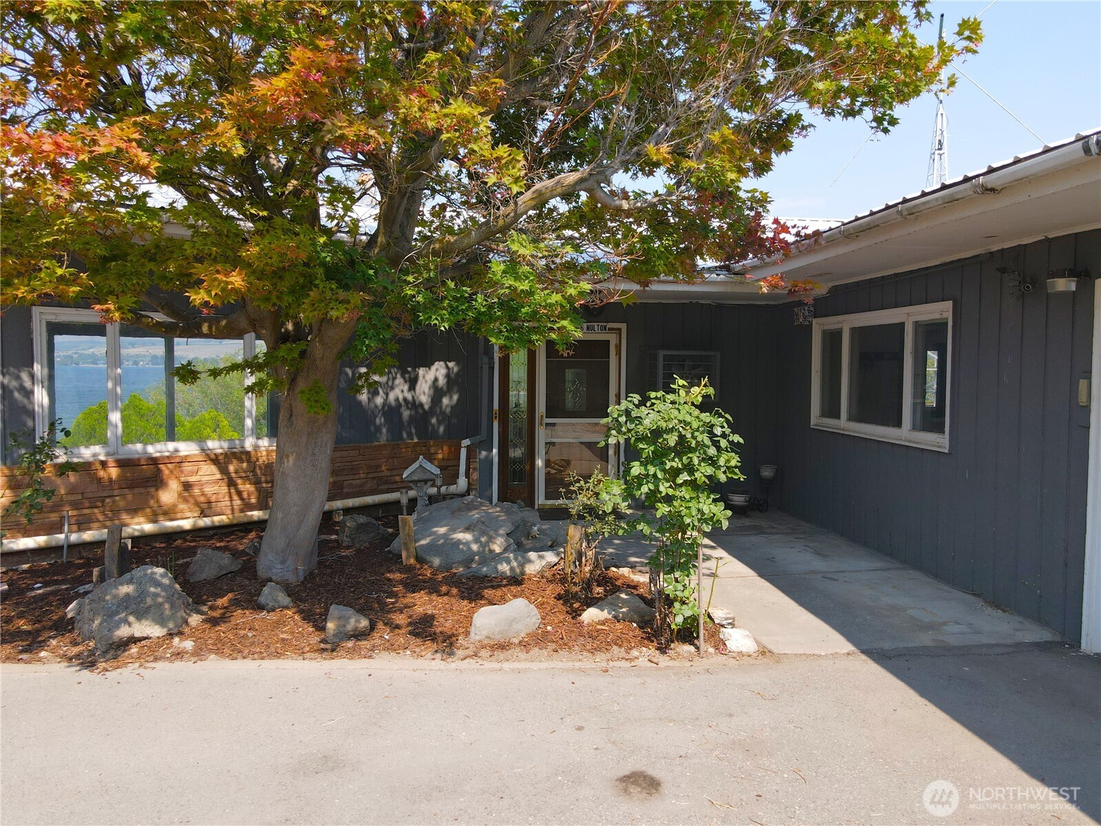 6 Nulton Lane Property Photo 1