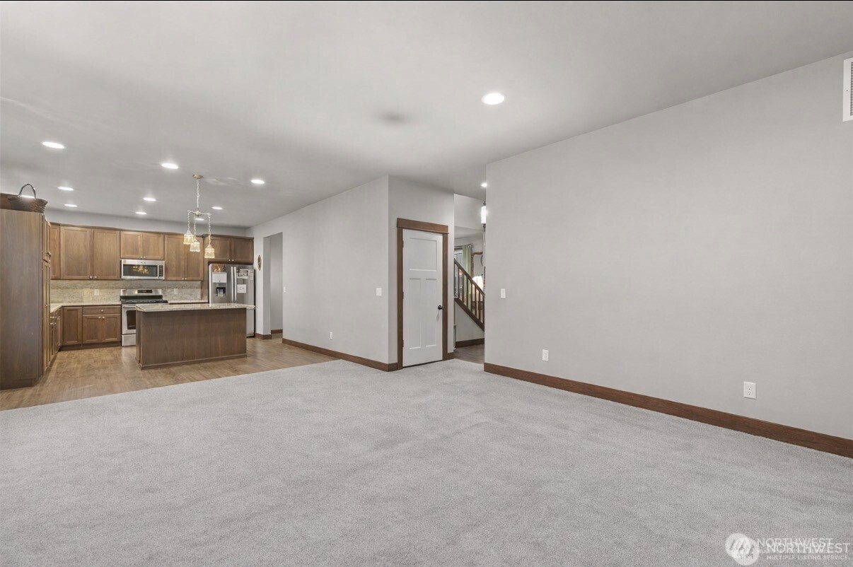 3113 Nw Delcon Court Property Photo 10
