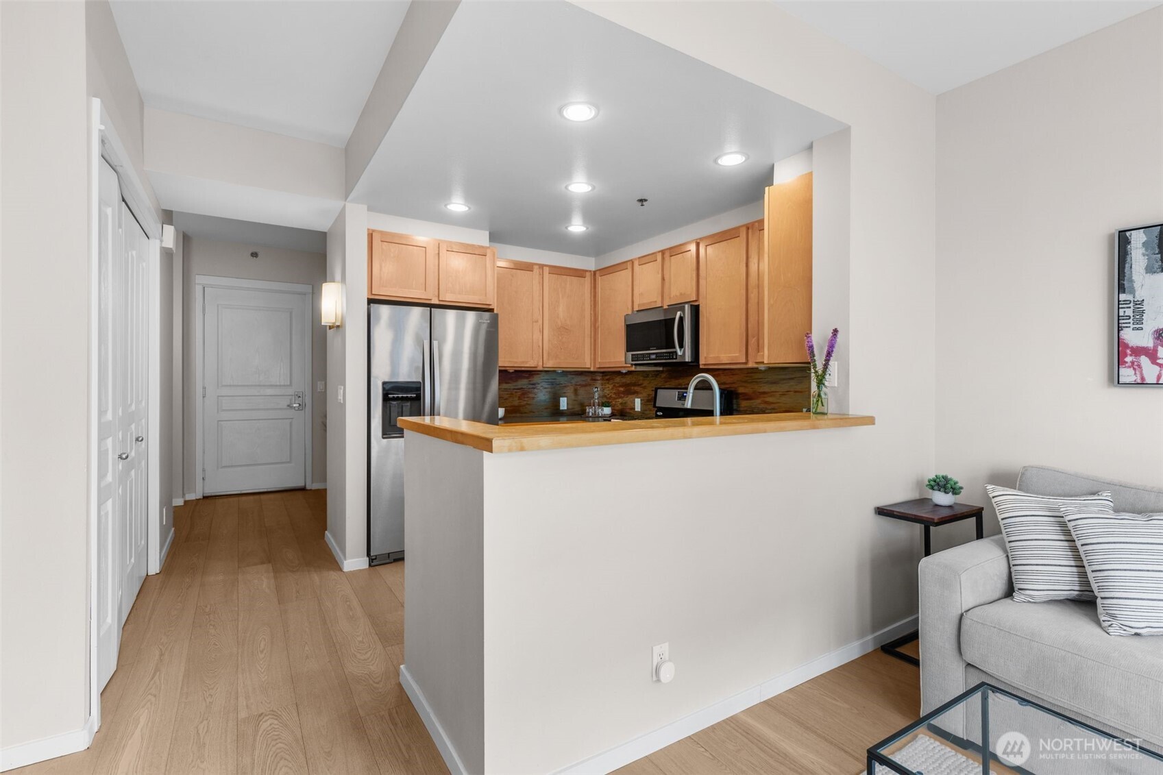 2801 1st Avenue 807 Property Photo 11