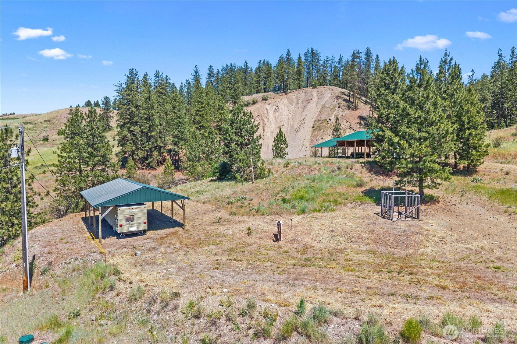 5793 Fruitland Valley Road Property Photo 4