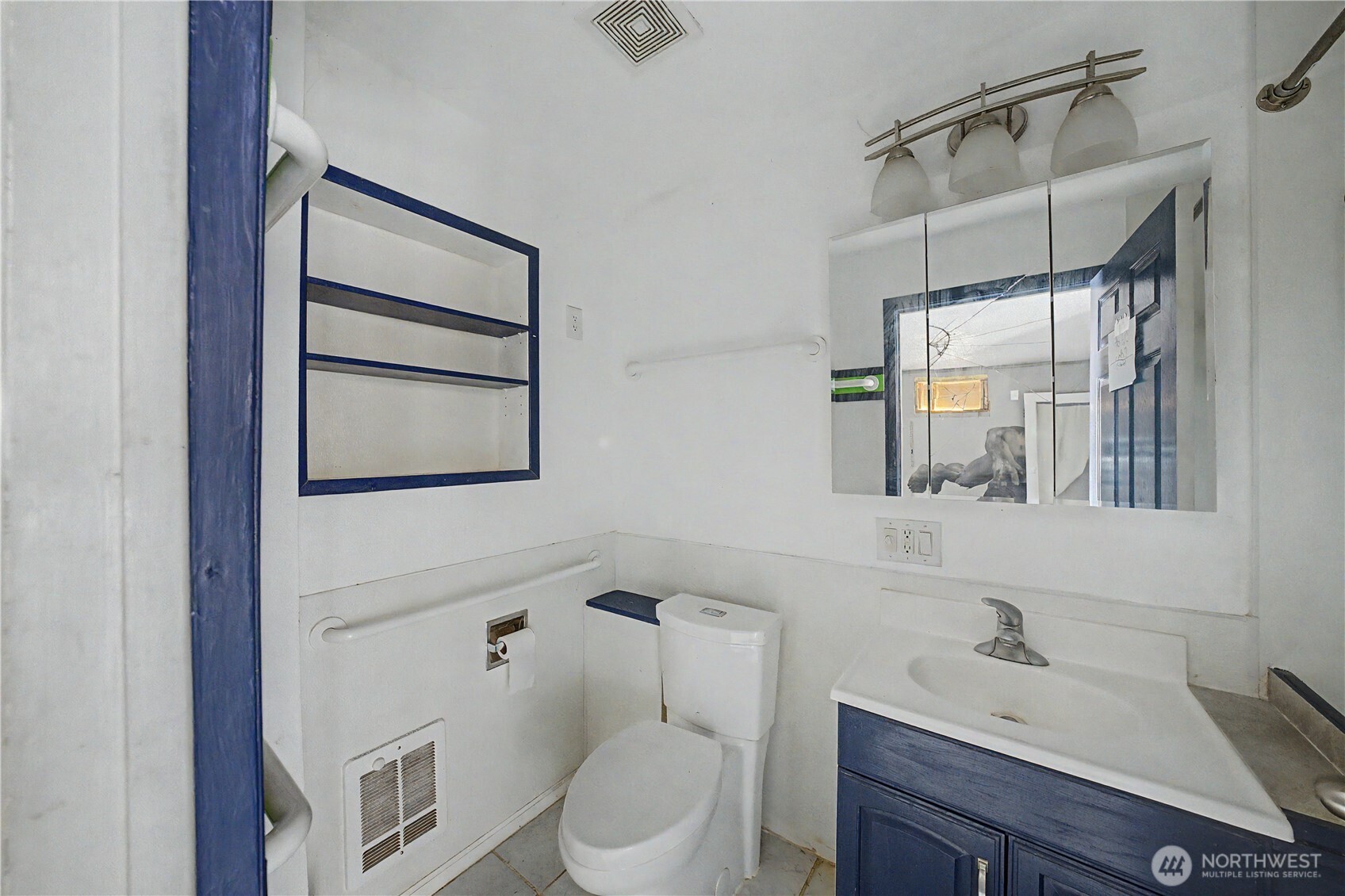 199 E Montmorency Boulevard Property Photo 6