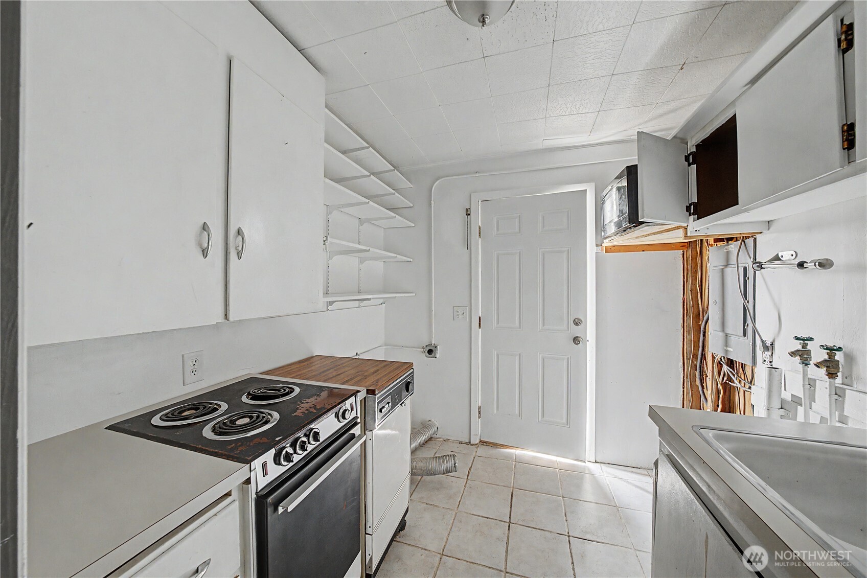 199 E Montmorency Boulevard Property Photo 8