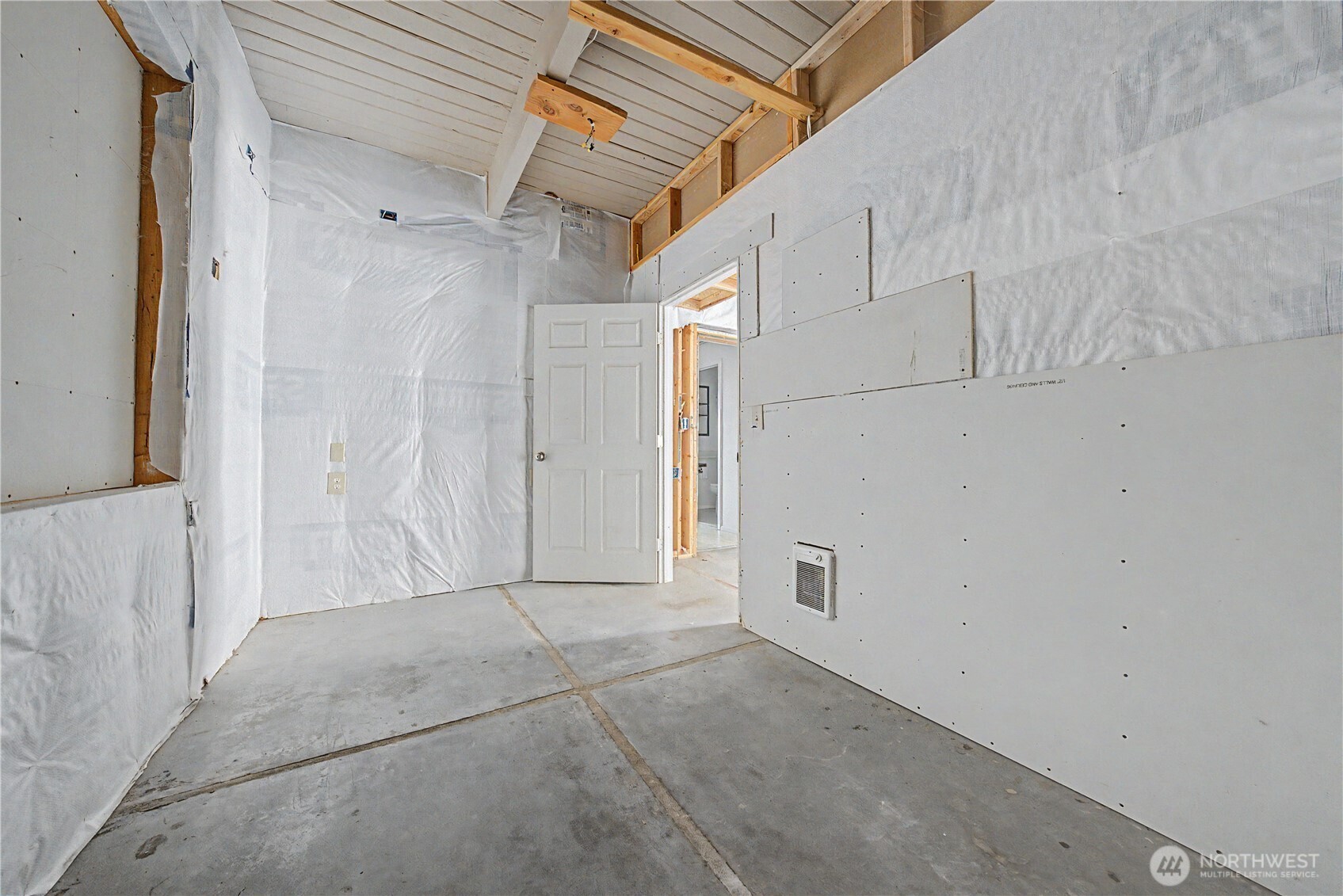 199 E Montmorency Boulevard Property Photo 14