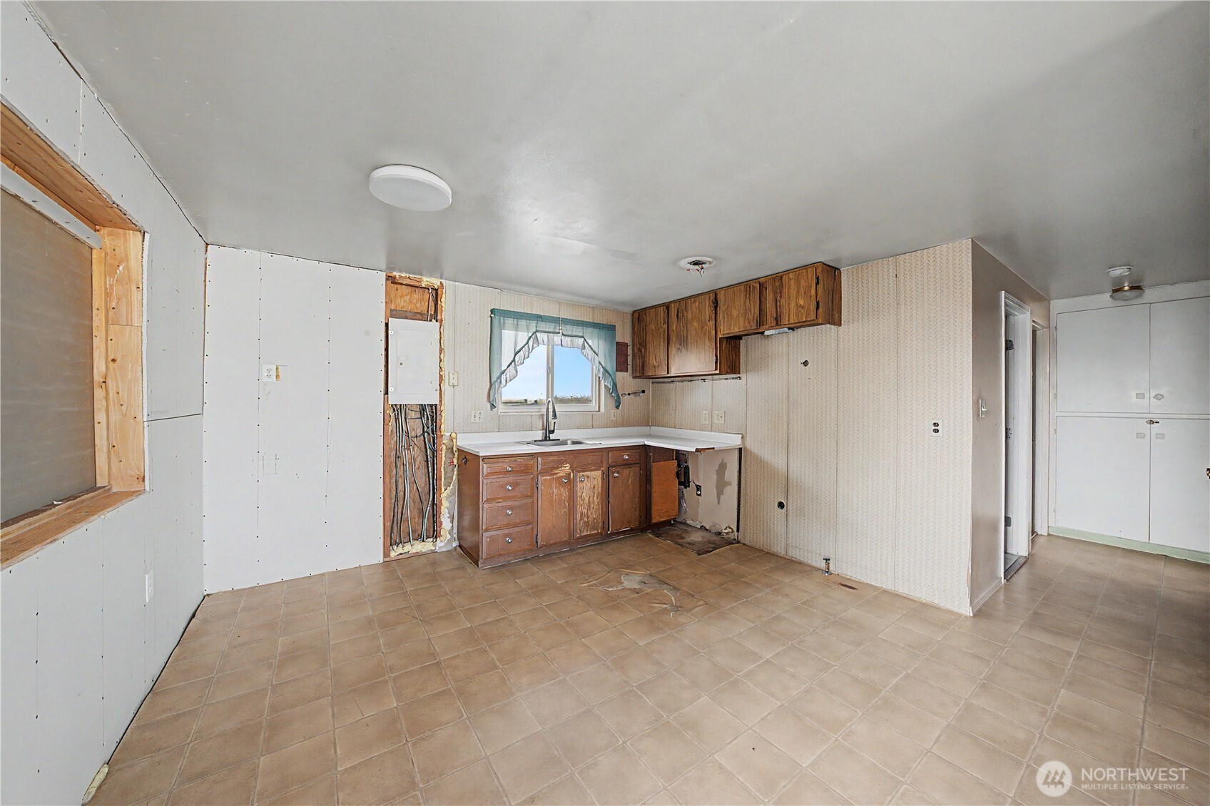199 E Montmorency Boulevard Property Photo 26