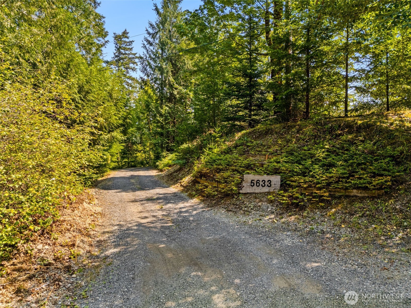 5633 Cedar Flats Road Property Photo 4