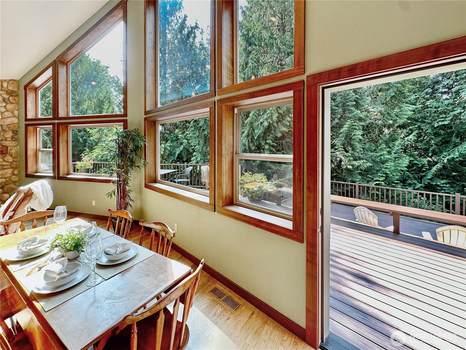 5633 Cedar Flats Road Property Photo 10