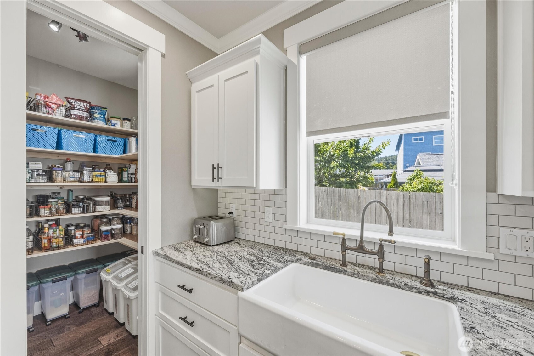 2019 29th Place Property Photo 7